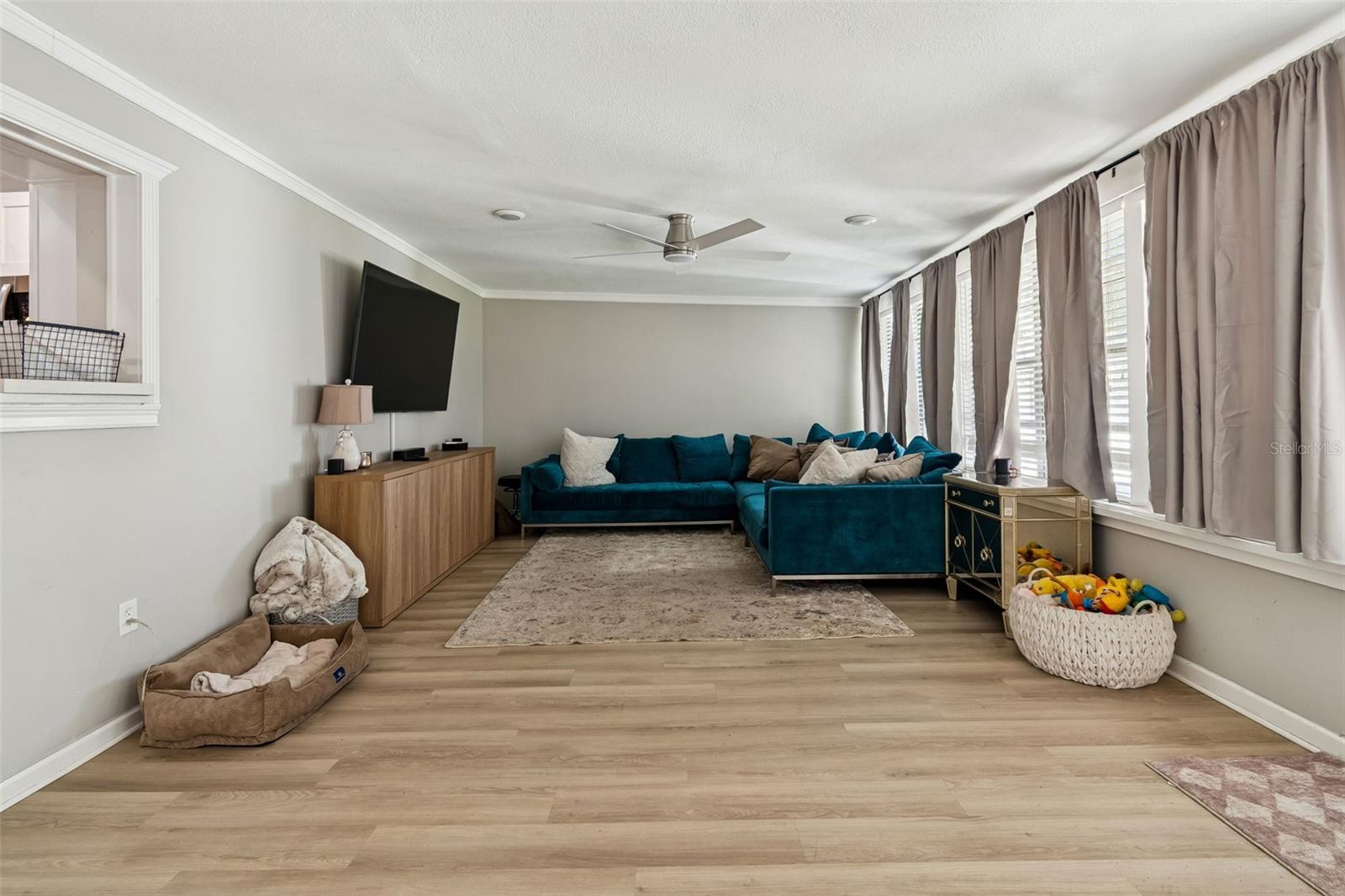 Image 33 of 56 For 2302 Arrawana Avenue