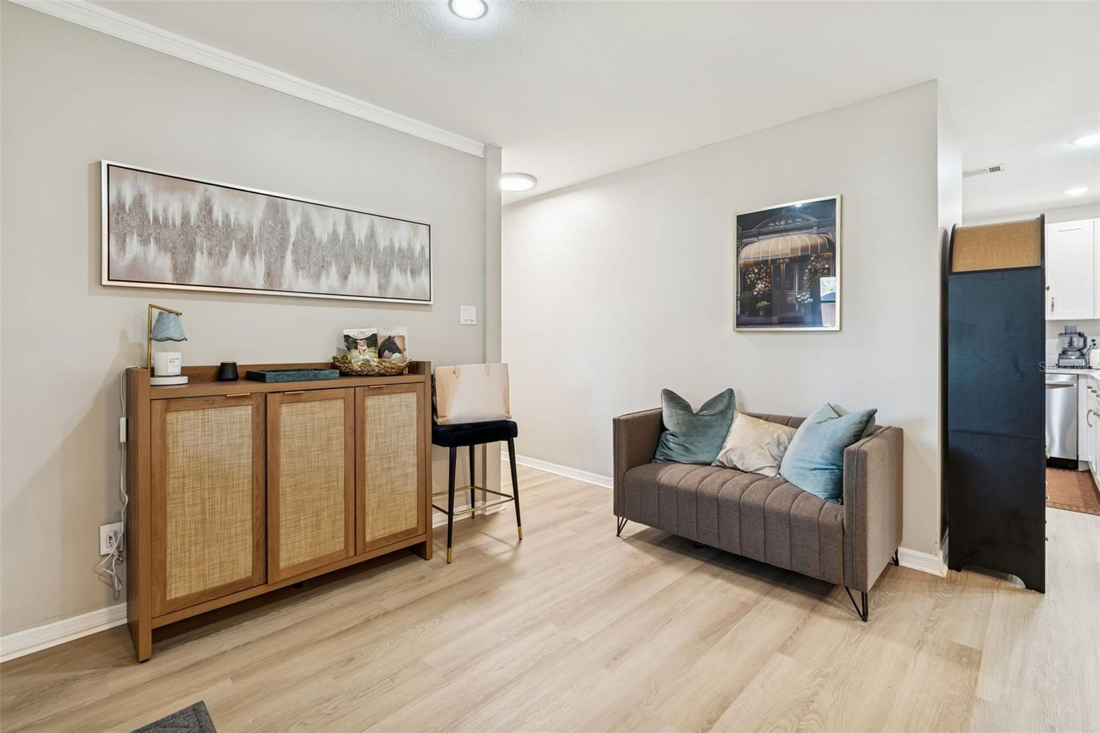 Image 6 of 56 For 2302 Arrawana Avenue