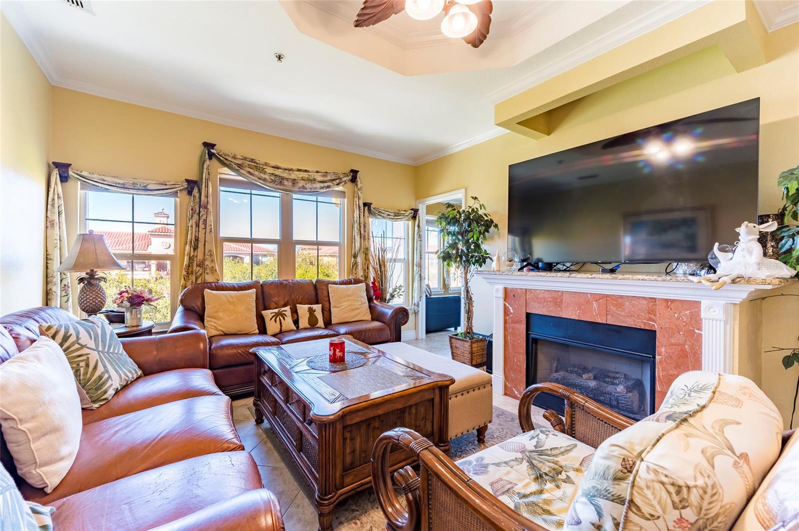 Listing photo id 12 for 2724 Via Murano  639