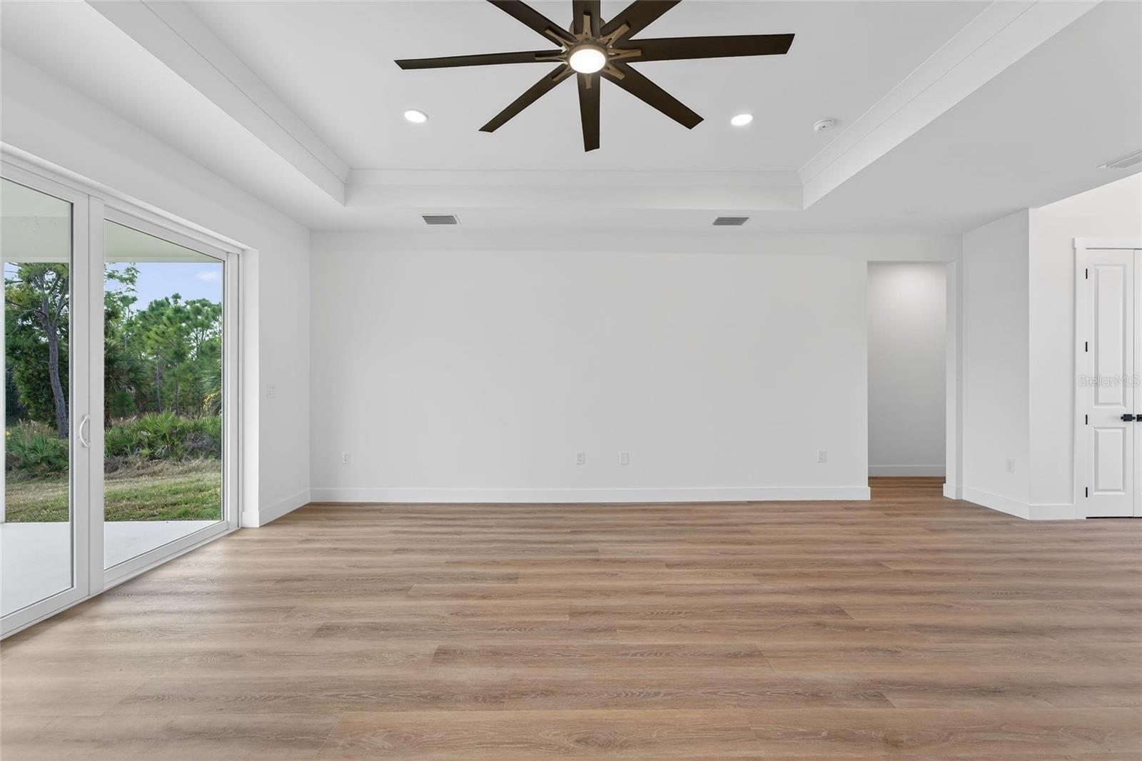 Image 14 of 77 For 14115 Ingraham Boulevard