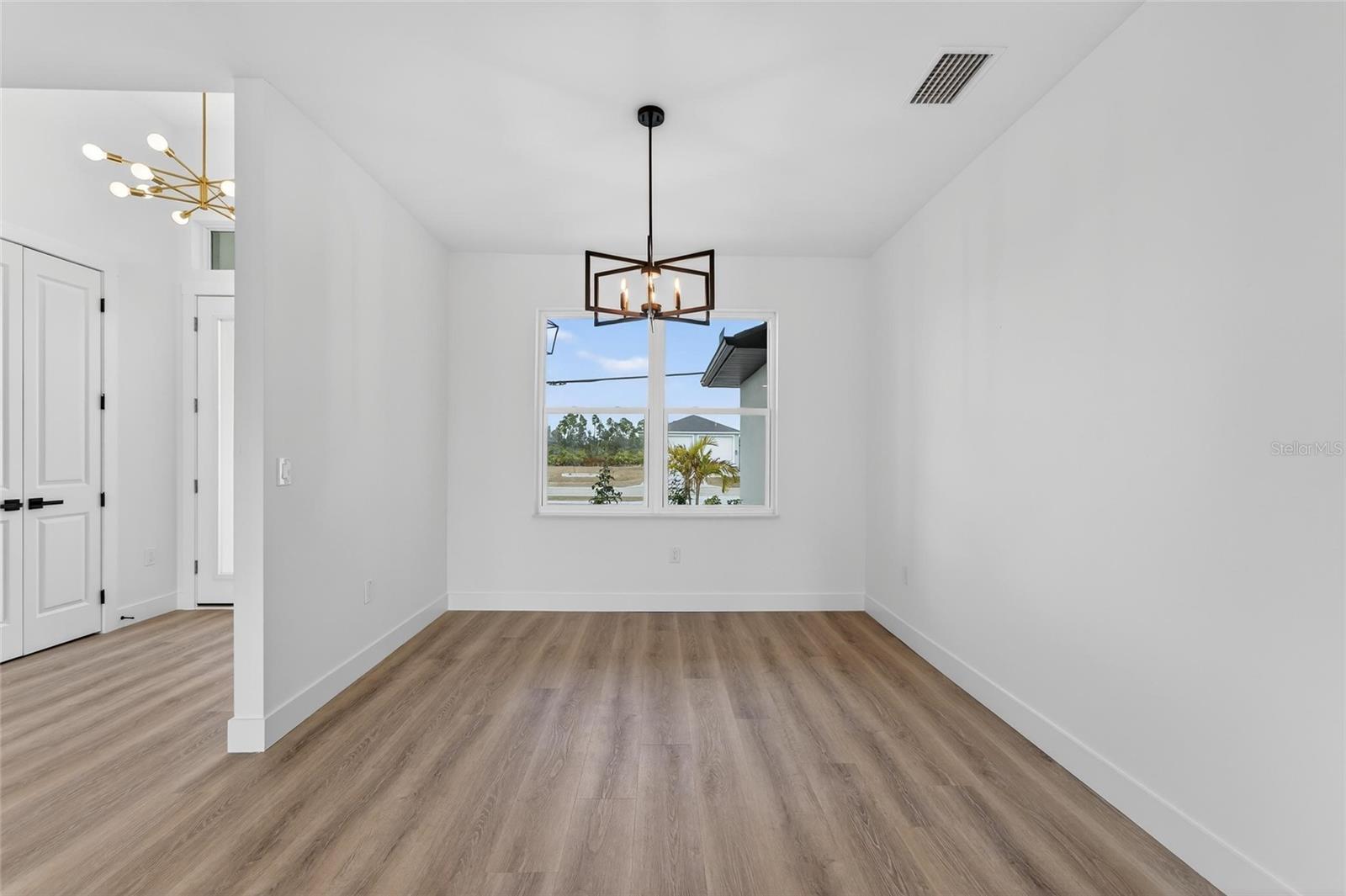 Image 17 of 77 For 14115 Ingraham Boulevard