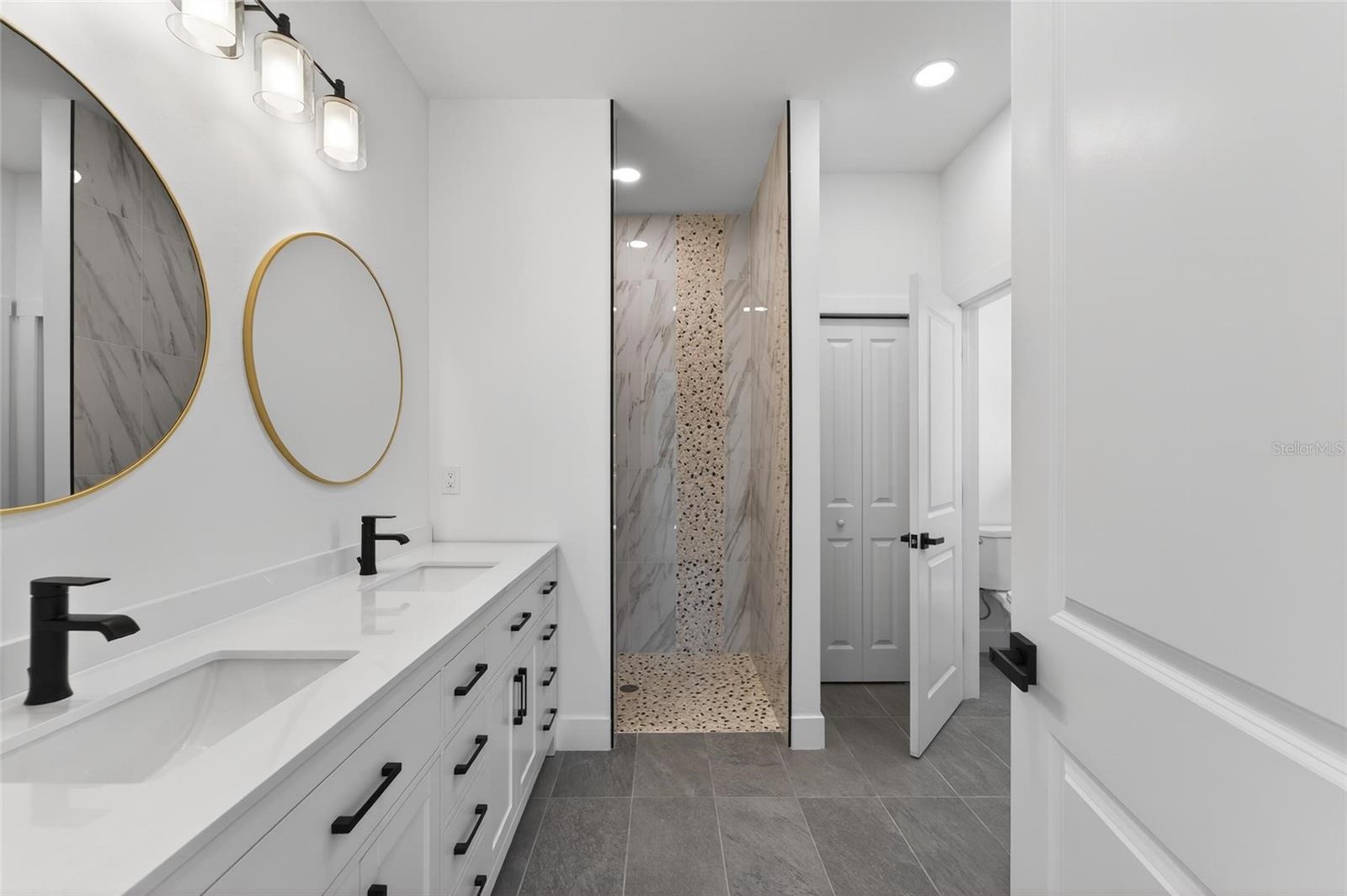 Image 33 of 77 For 14115 Ingraham Boulevard