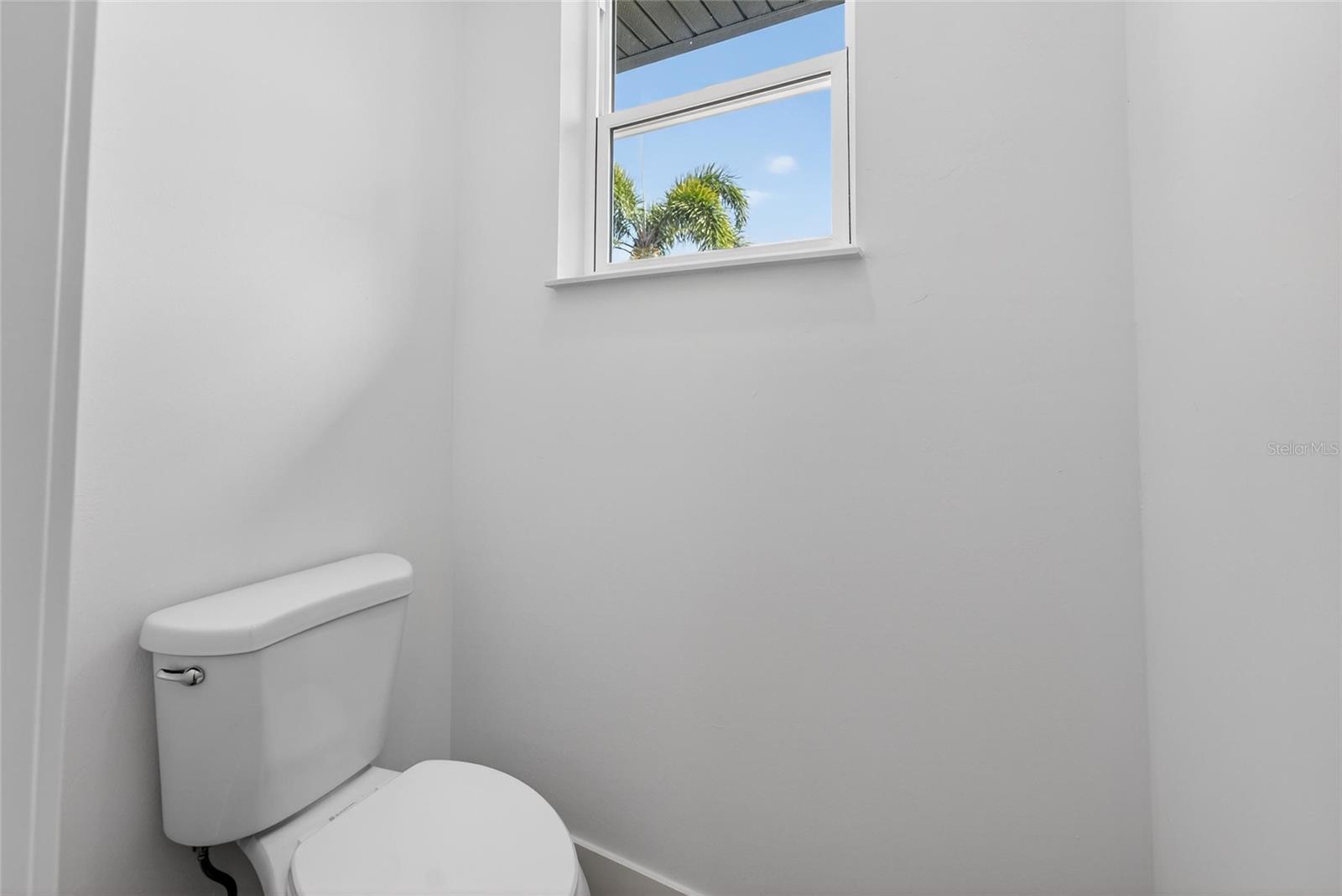 Image 38 of 77 For 14115 Ingraham Boulevard