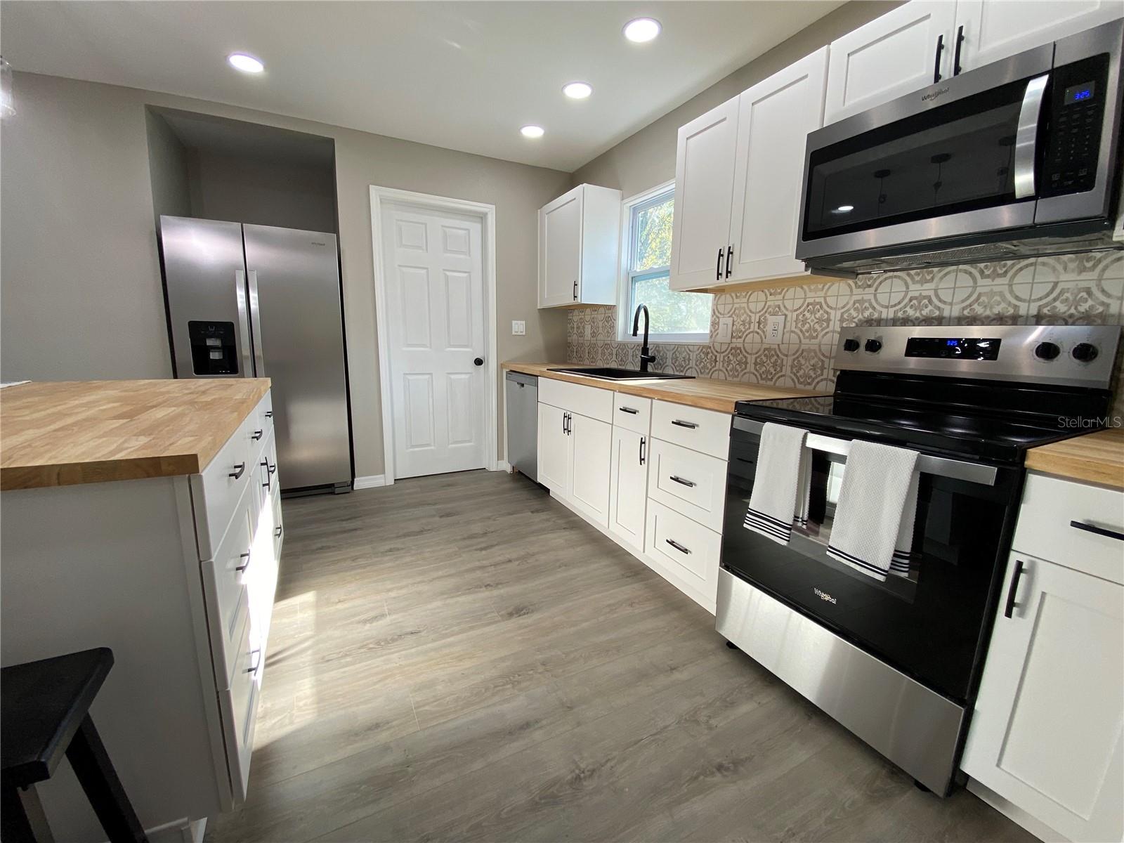 Image 7 of 36 For 12704 Lacey Drive