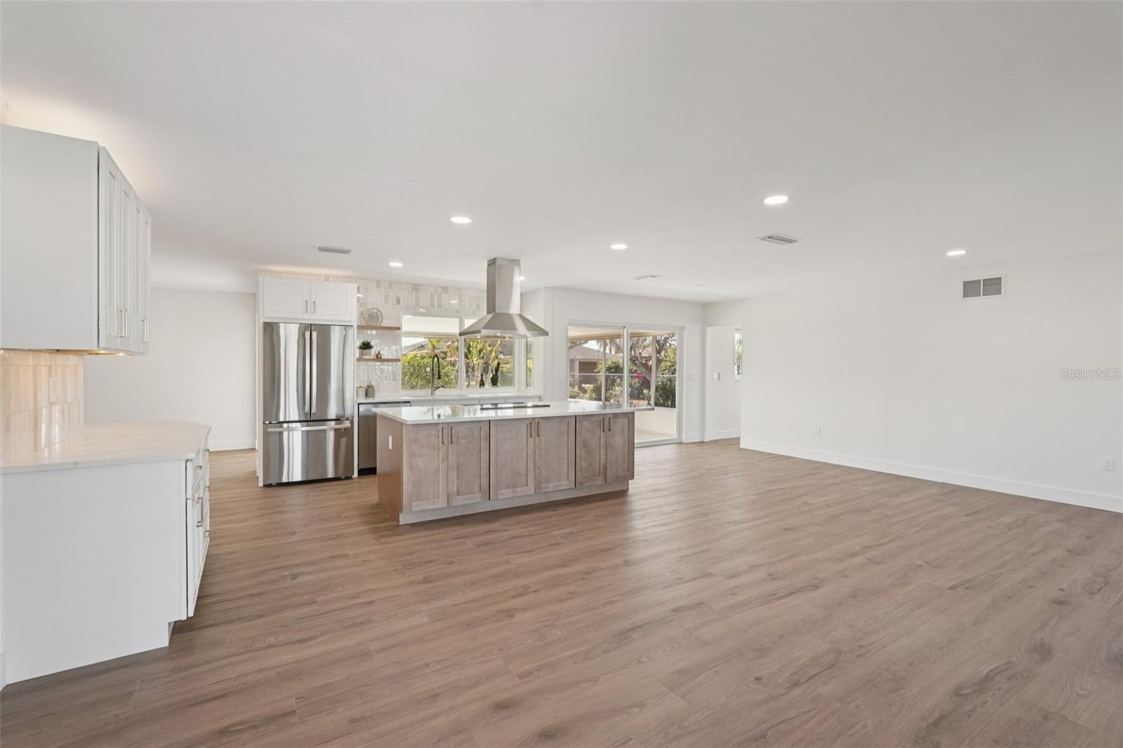 Image 11 of 50 For 6735 Keystone Drive