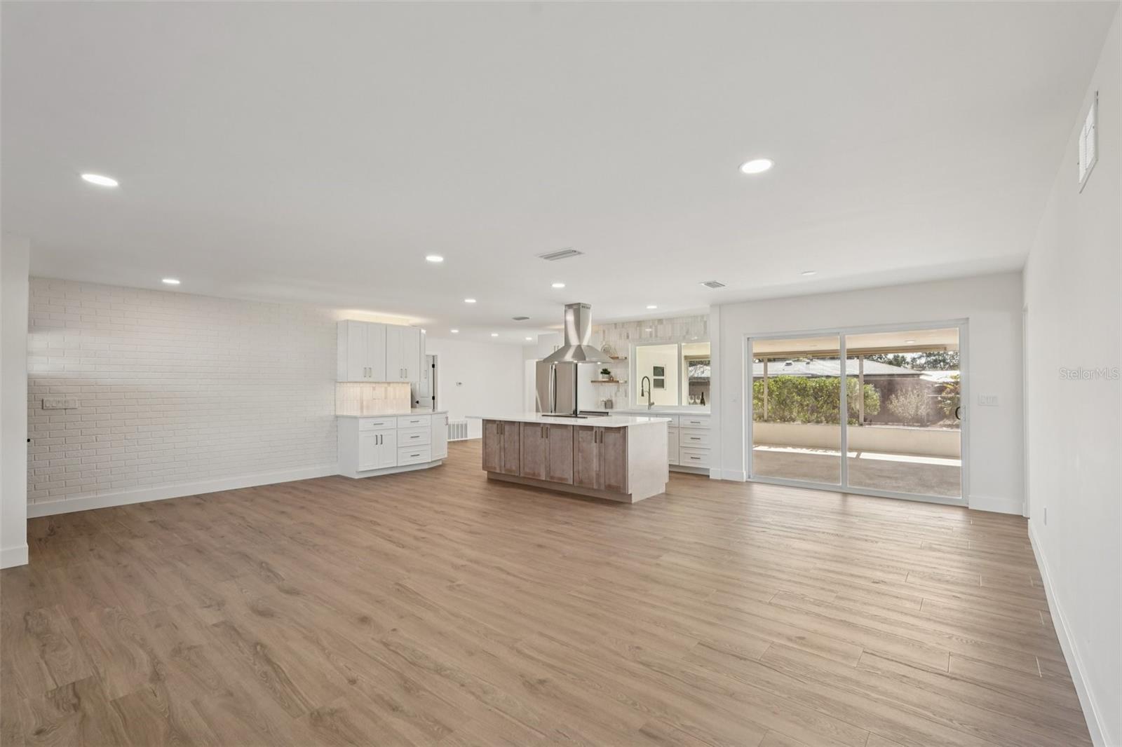 Image 12 of 50 For 6735 Keystone Drive