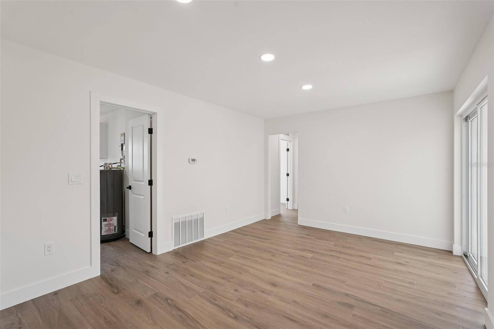 Image 21 of 50 For 6735 Keystone Drive