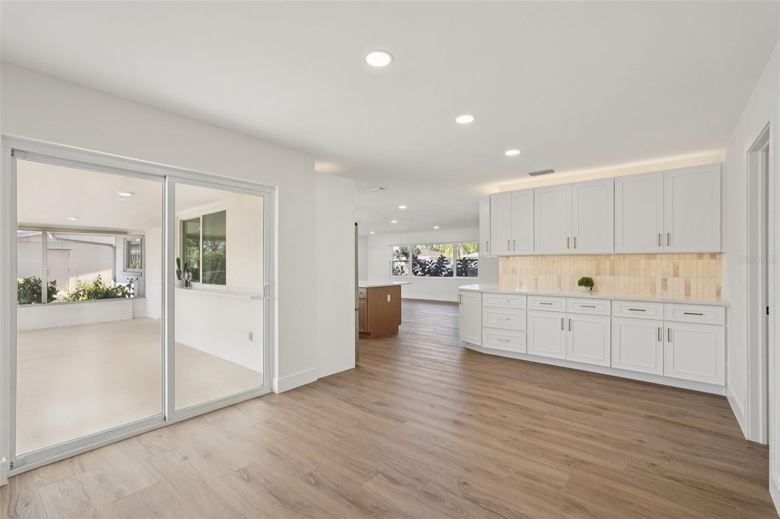 Image 22 of 50 For 6735 Keystone Drive