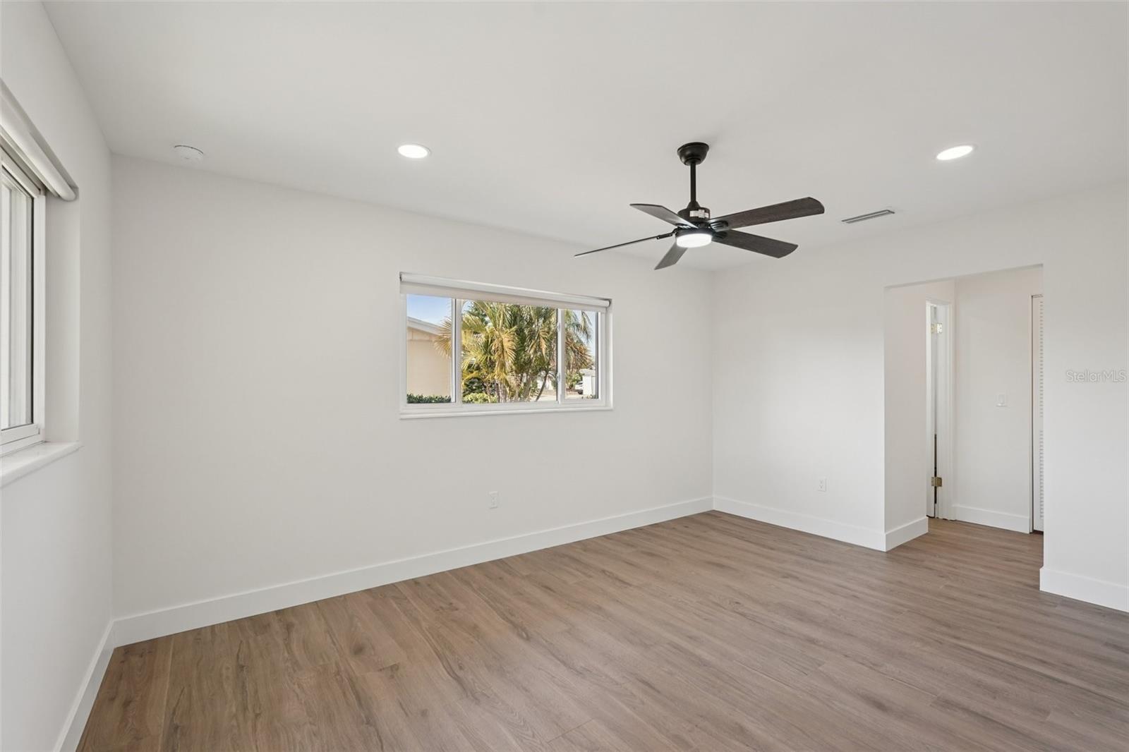 Image 33 of 50 For 6735 Keystone Drive