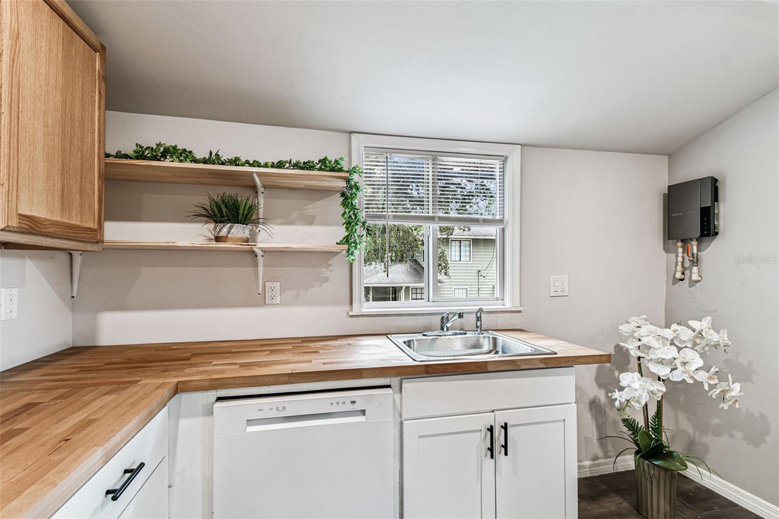 Image 23 of 47 For 1006 26th Avenue