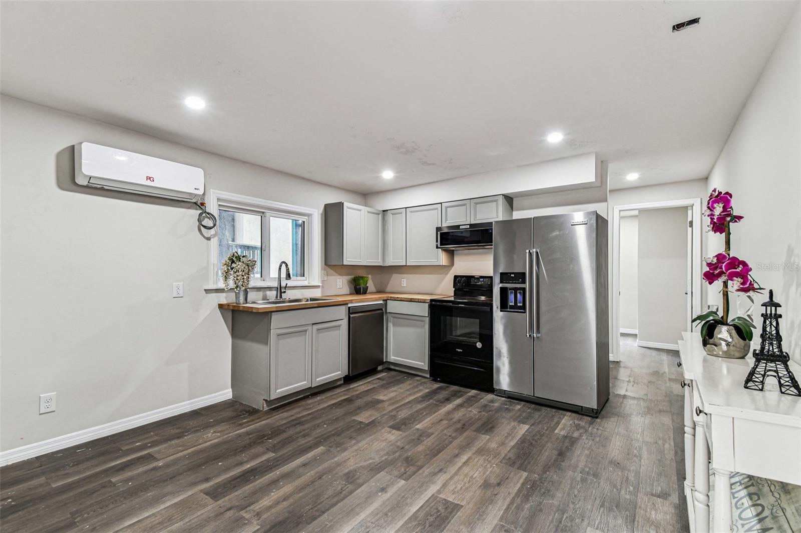 Image 32 of 47 For 1006 26th Avenue