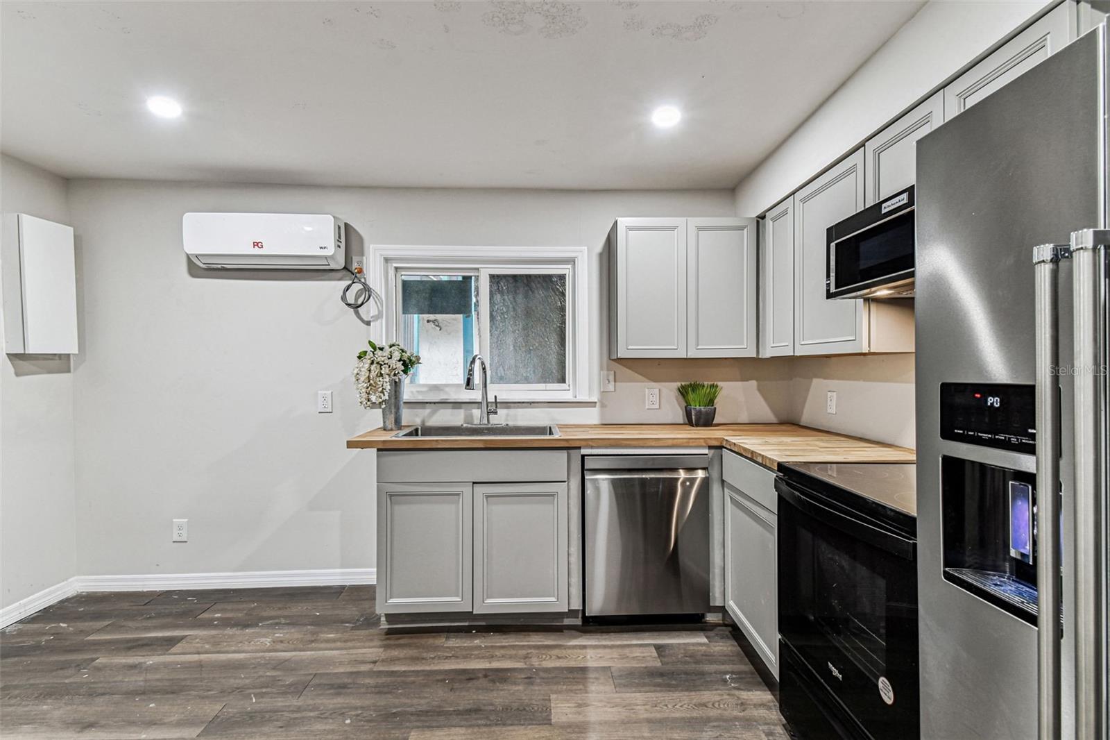 Image 38 of 47 For 1006 26th Avenue