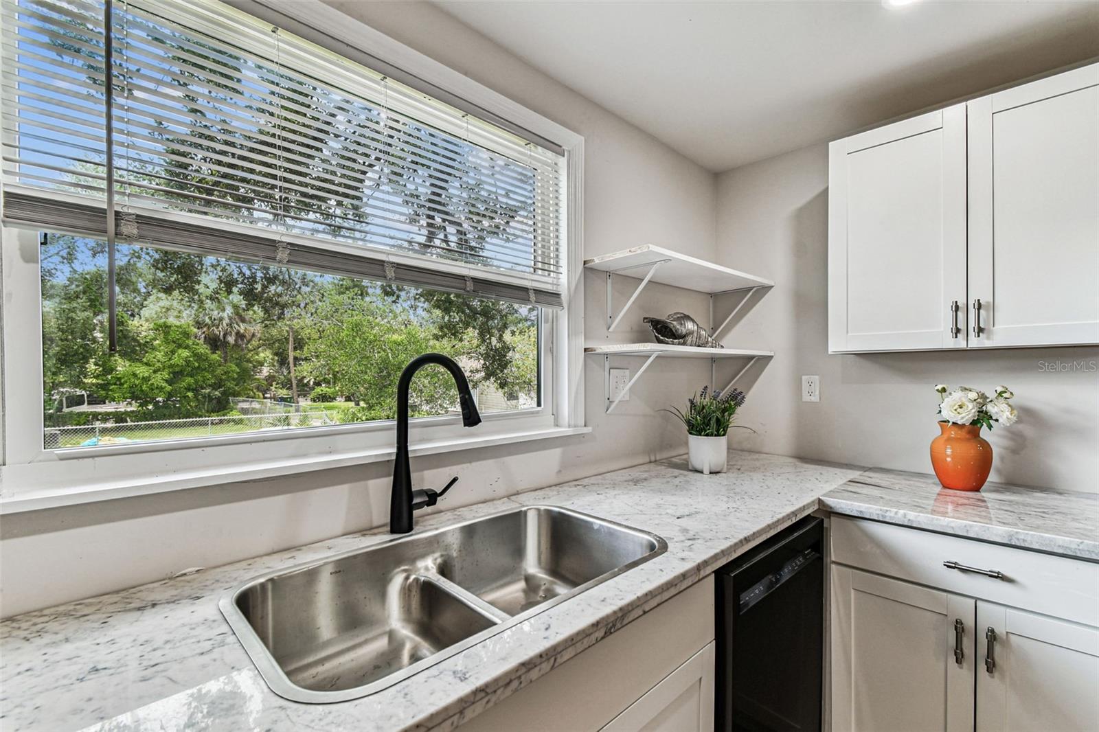 Image 7 of 47 For 1006 26th Avenue