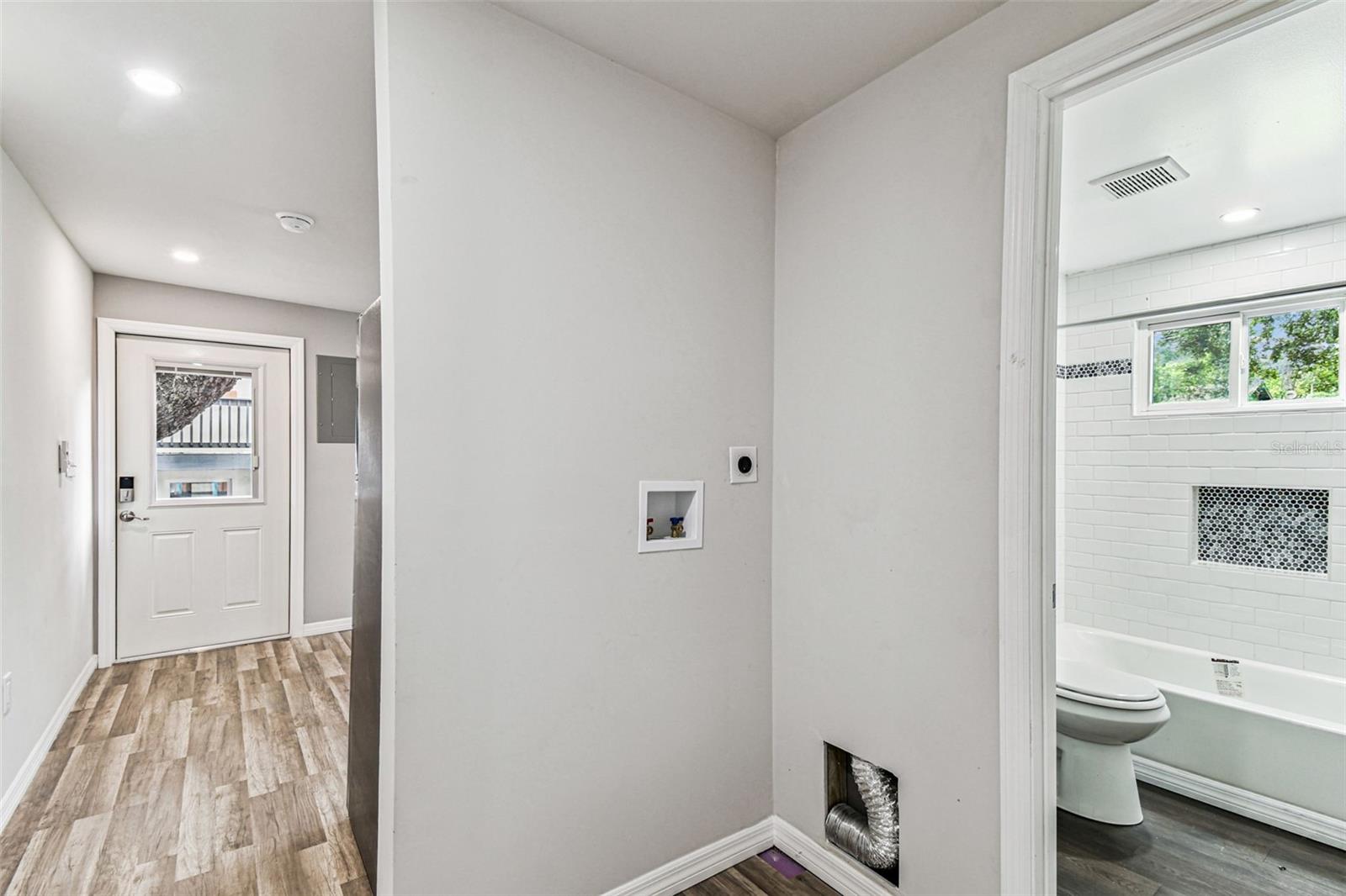 Image 9 of 47 For 1006 26th Avenue