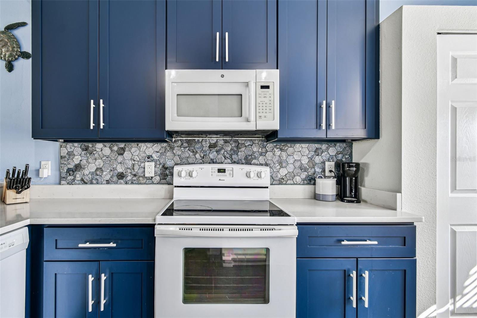 Image 12 of 47 For 4210 Caddie Drive E 202