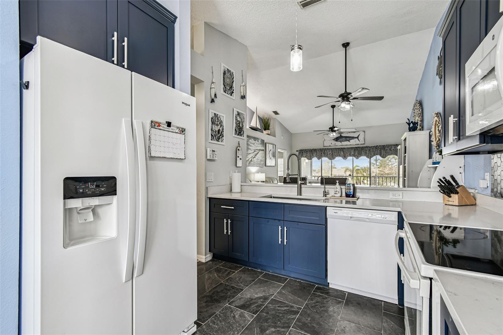 Image 15 of 47 For 4210 Caddie Drive E 202