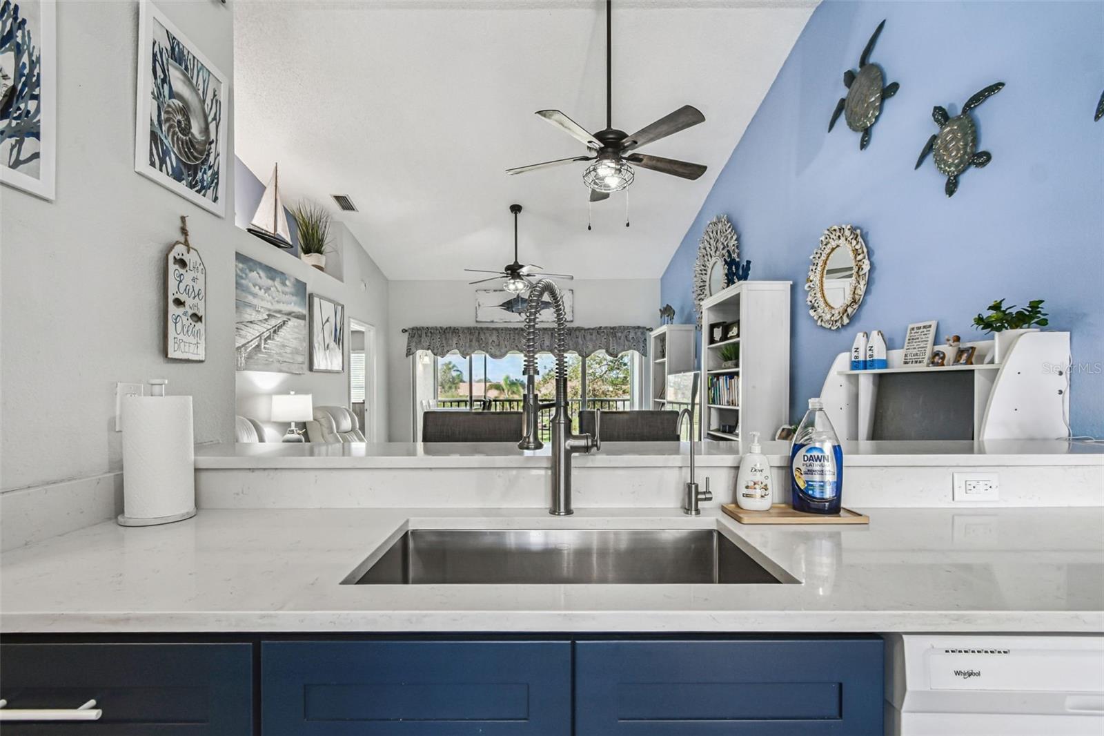 Image 16 of 47 For 4210 Caddie Drive E 202