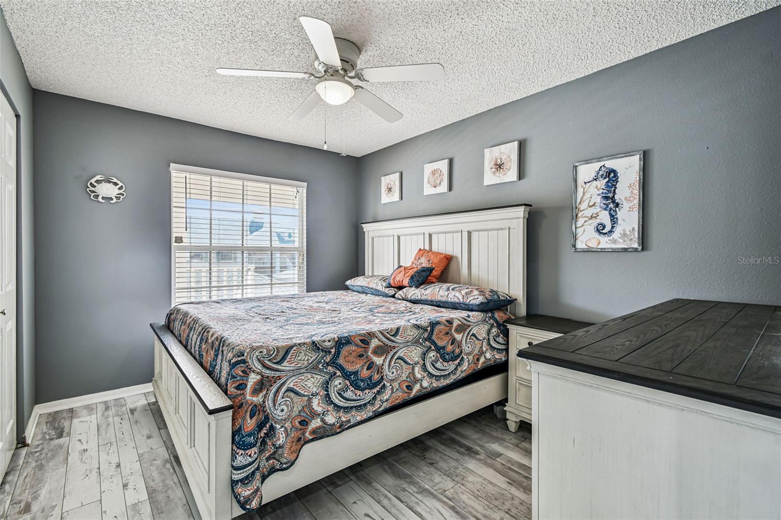 Image 27 of 47 For 4210 Caddie Drive E 202