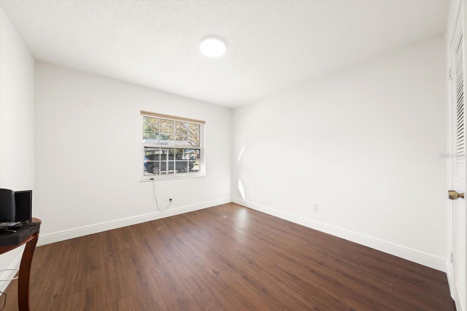 Image 22 of 31 For 1535 Nursery Road 106