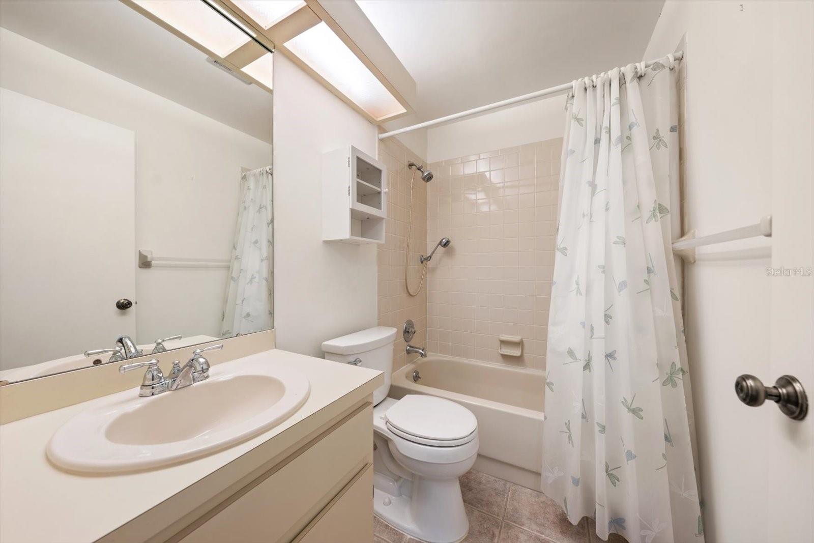 Image 23 of 31 For 1535 Nursery Road 106