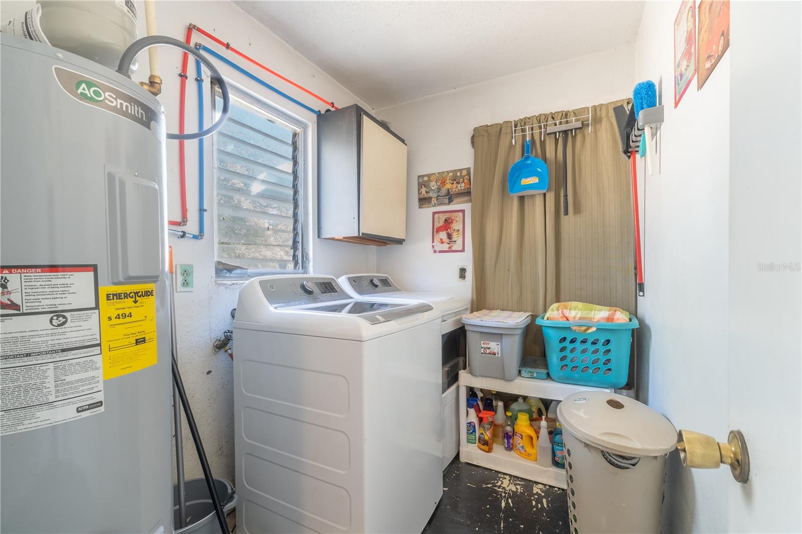 Image 12 of 27 For 733 Hennessee Street