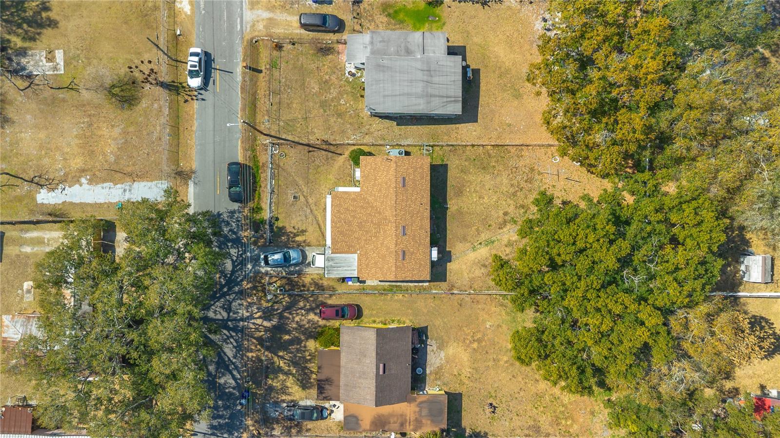 Image 22 of 27 For 733 Hennessee Street