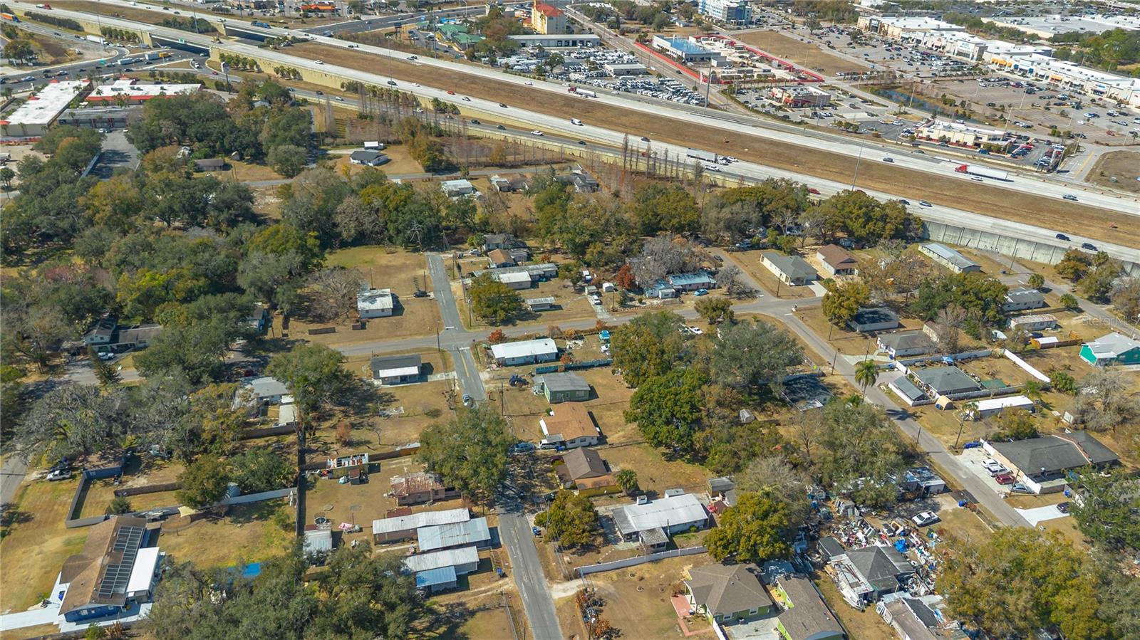 Image 26 of 27 For 733 Hennessee Street