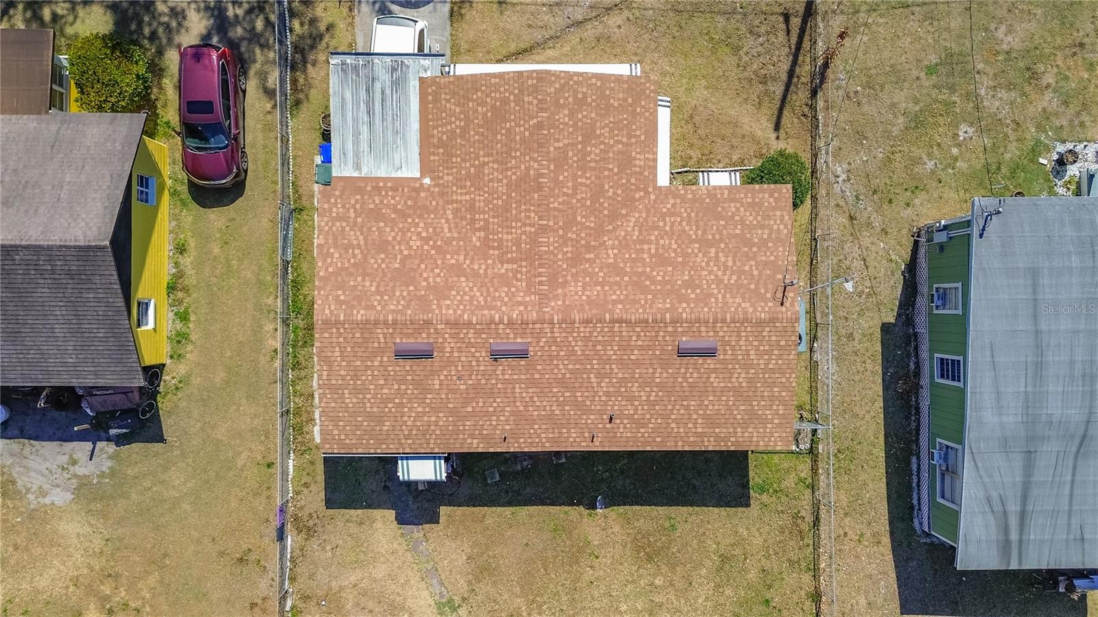 Image 3 of 27 For 733 Hennessee Street