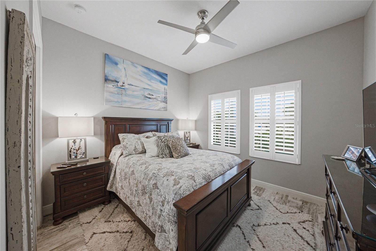 Image 11 of 92 For 6916 Ebb Tide Avenue