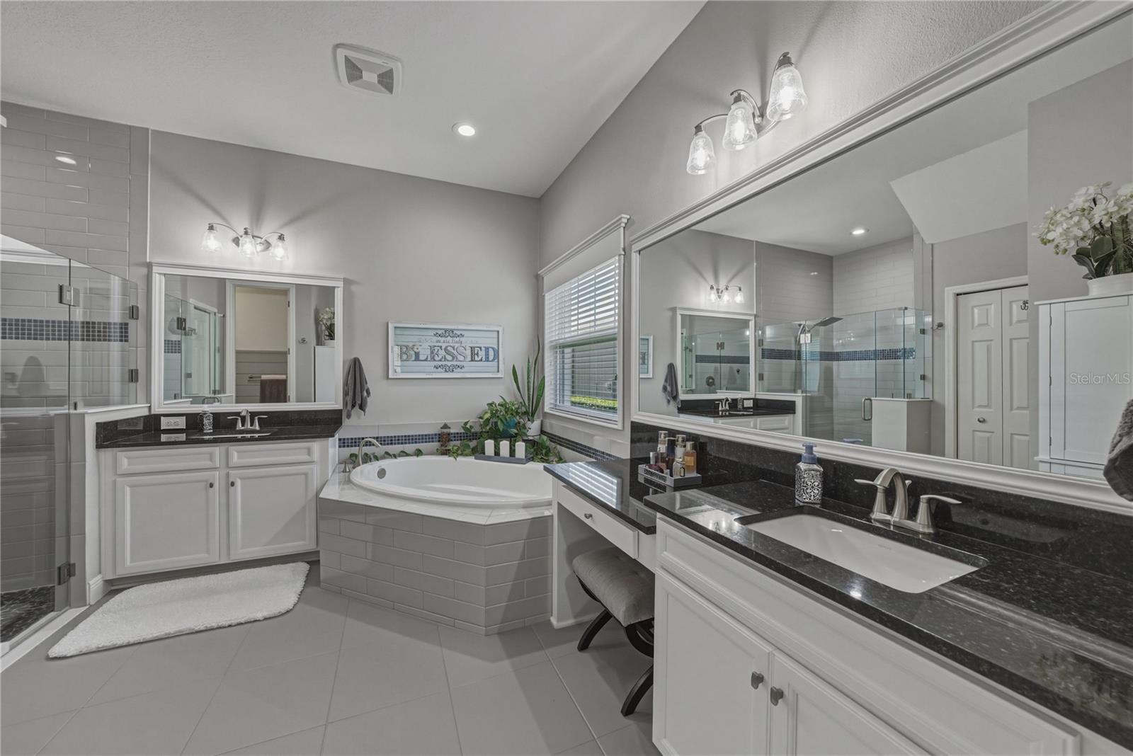 Image 24 of 92 For 6916 Ebb Tide Avenue