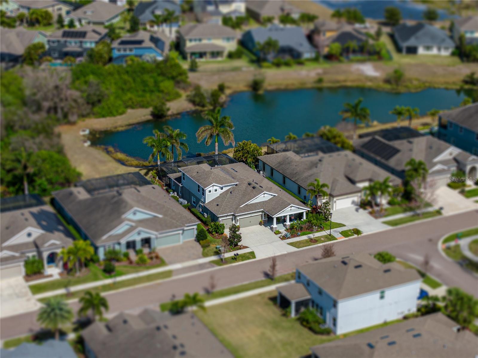 Image 3 of 92 For 6916 Ebb Tide Avenue