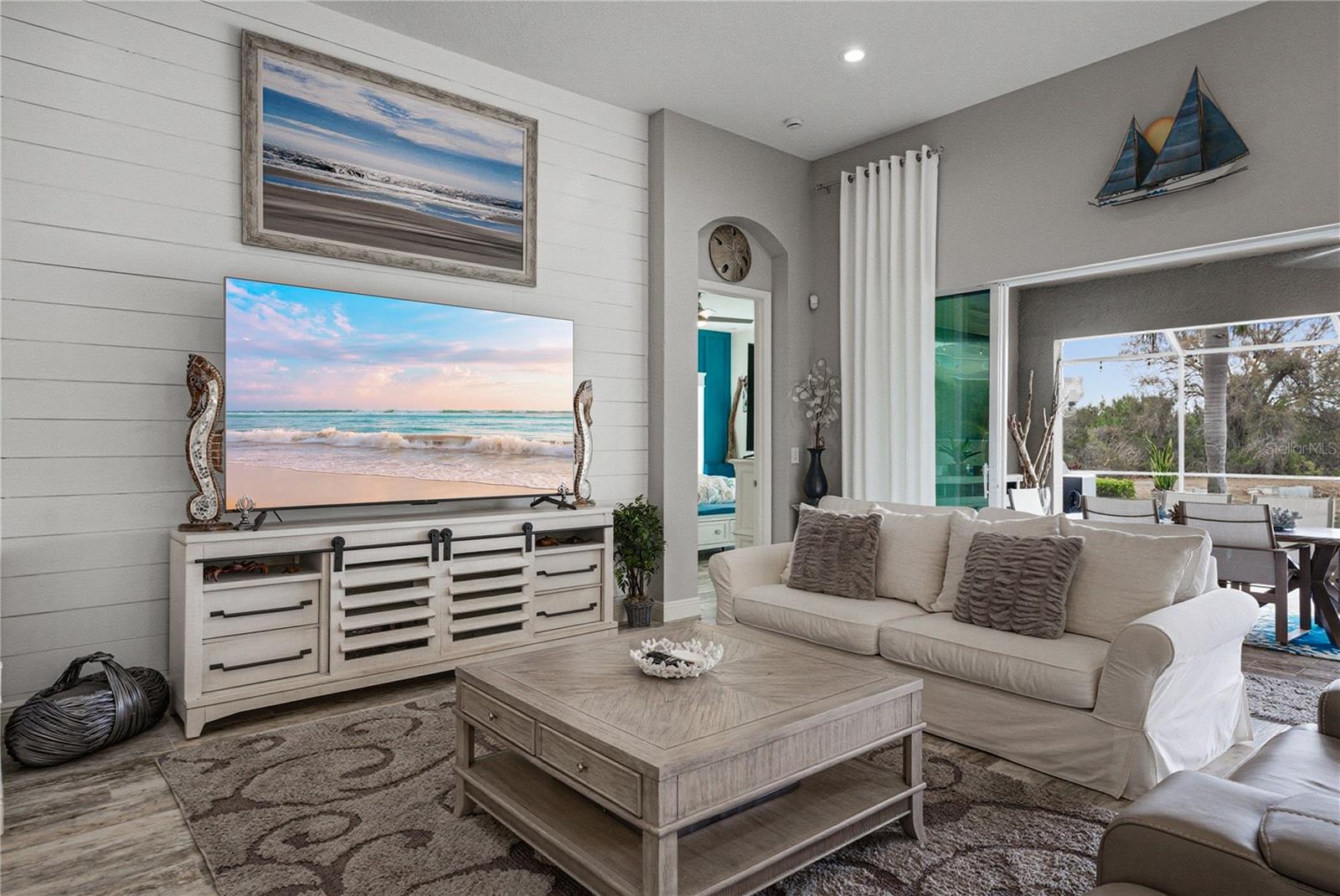 Image 36 of 92 For 6916 Ebb Tide Avenue