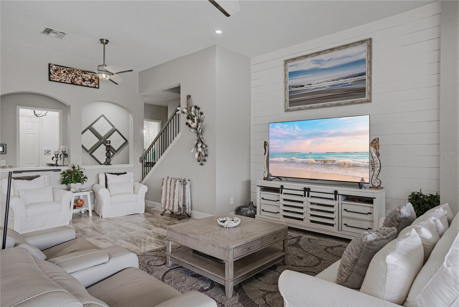 Image 38 of 92 For 6916 Ebb Tide Avenue