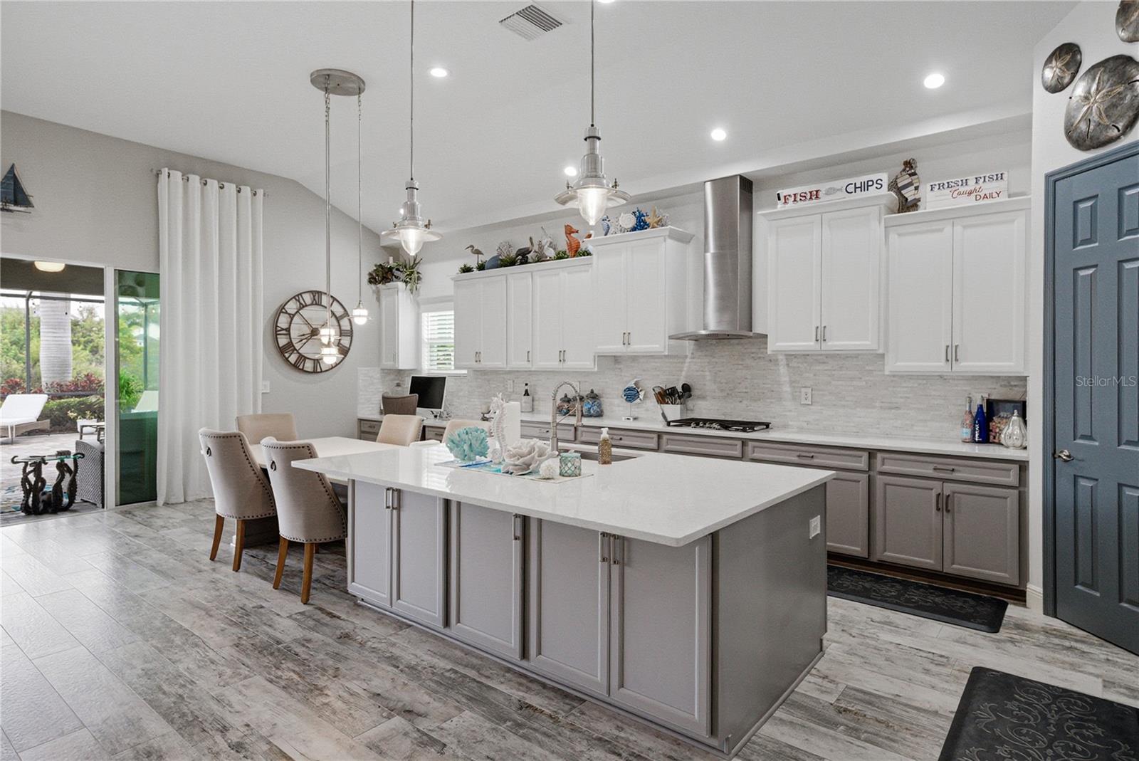 Image 47 of 92 For 6916 Ebb Tide Avenue