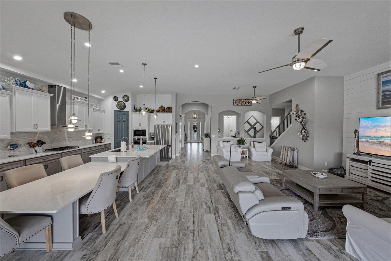 Image 51 of 92 For 6916 Ebb Tide Avenue