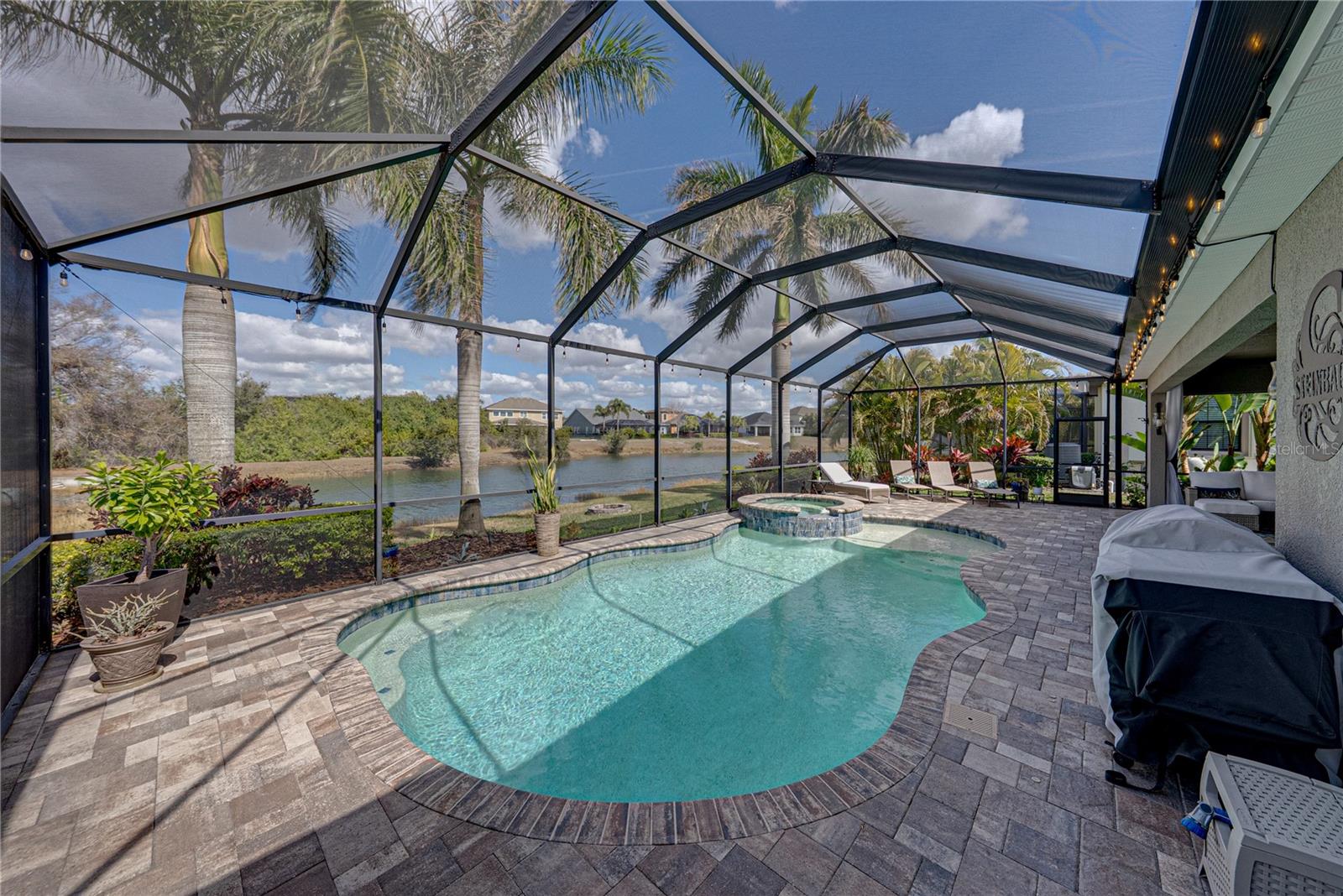 Image 61 of 92 For 6916 Ebb Tide Avenue