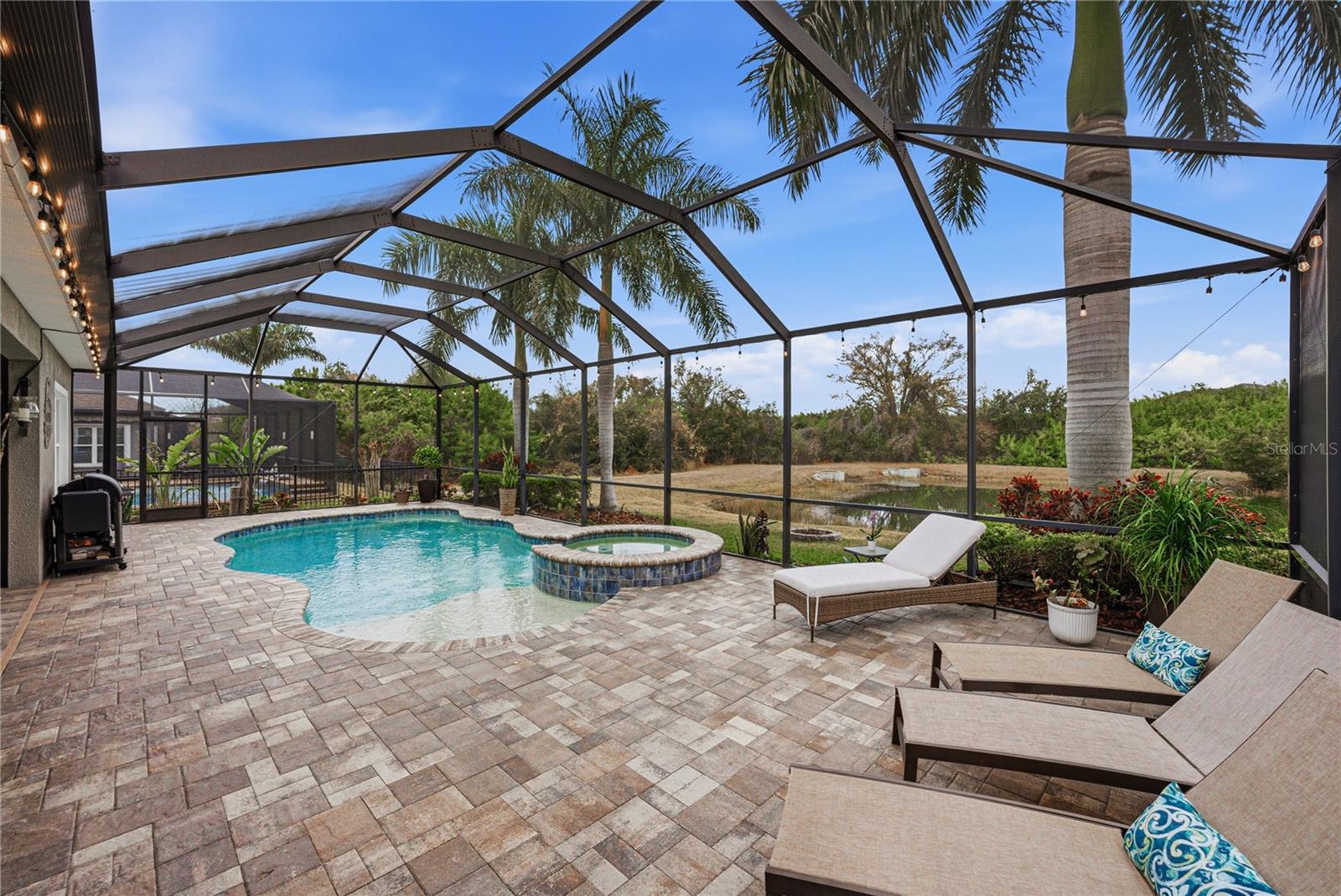 Image 66 of 92 For 6916 Ebb Tide Avenue