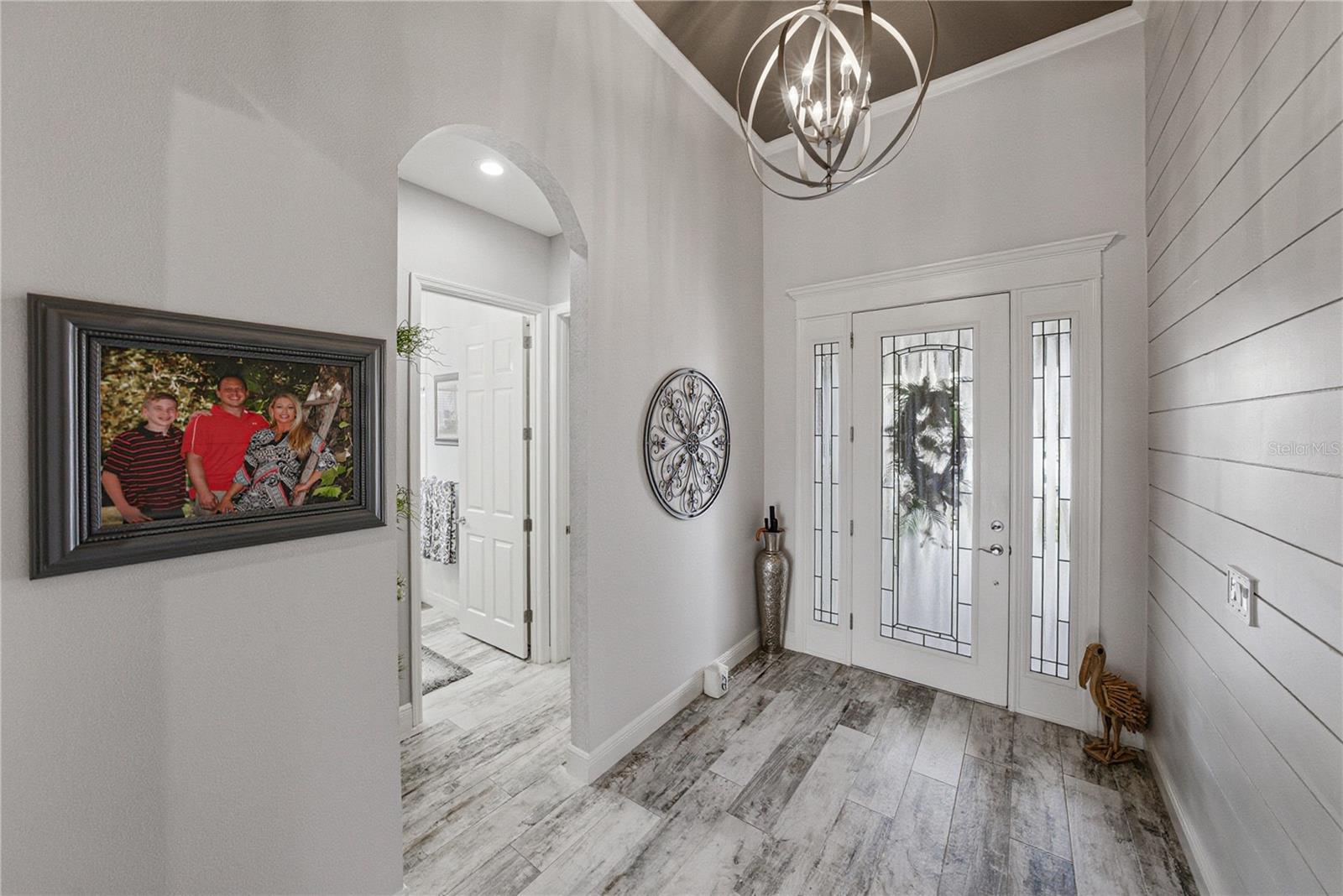 Image 9 of 92 For 6916 Ebb Tide Avenue