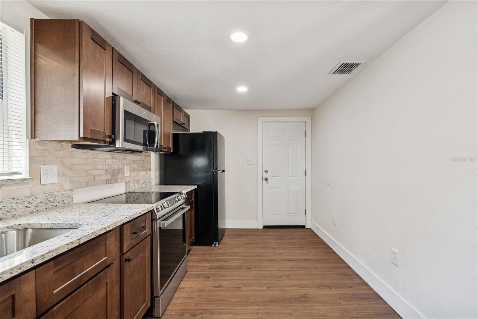 Image 8 of 26 For 9412 Brooks Street