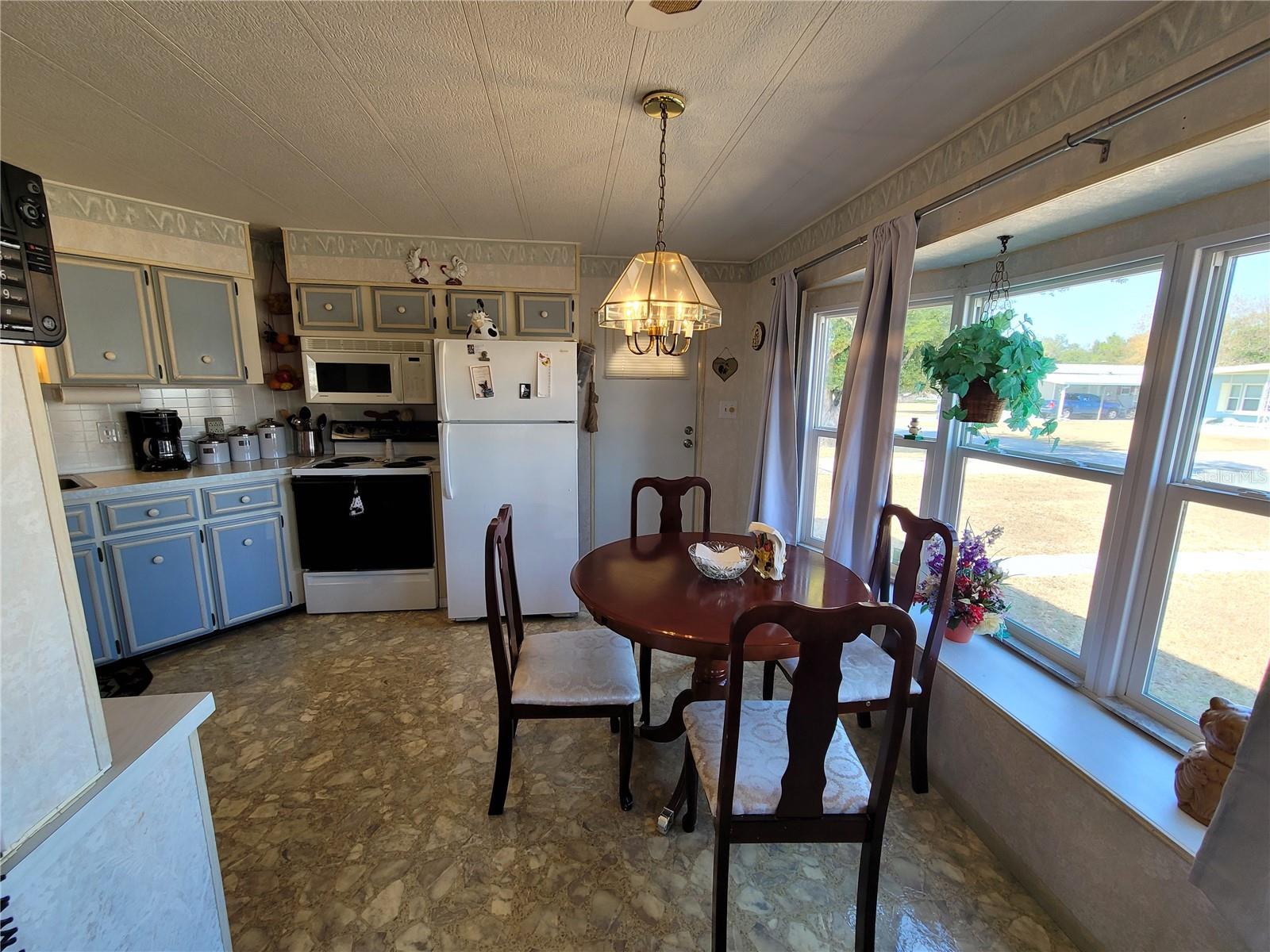 Image 28 of 56 For 39438 Rockford Avenue