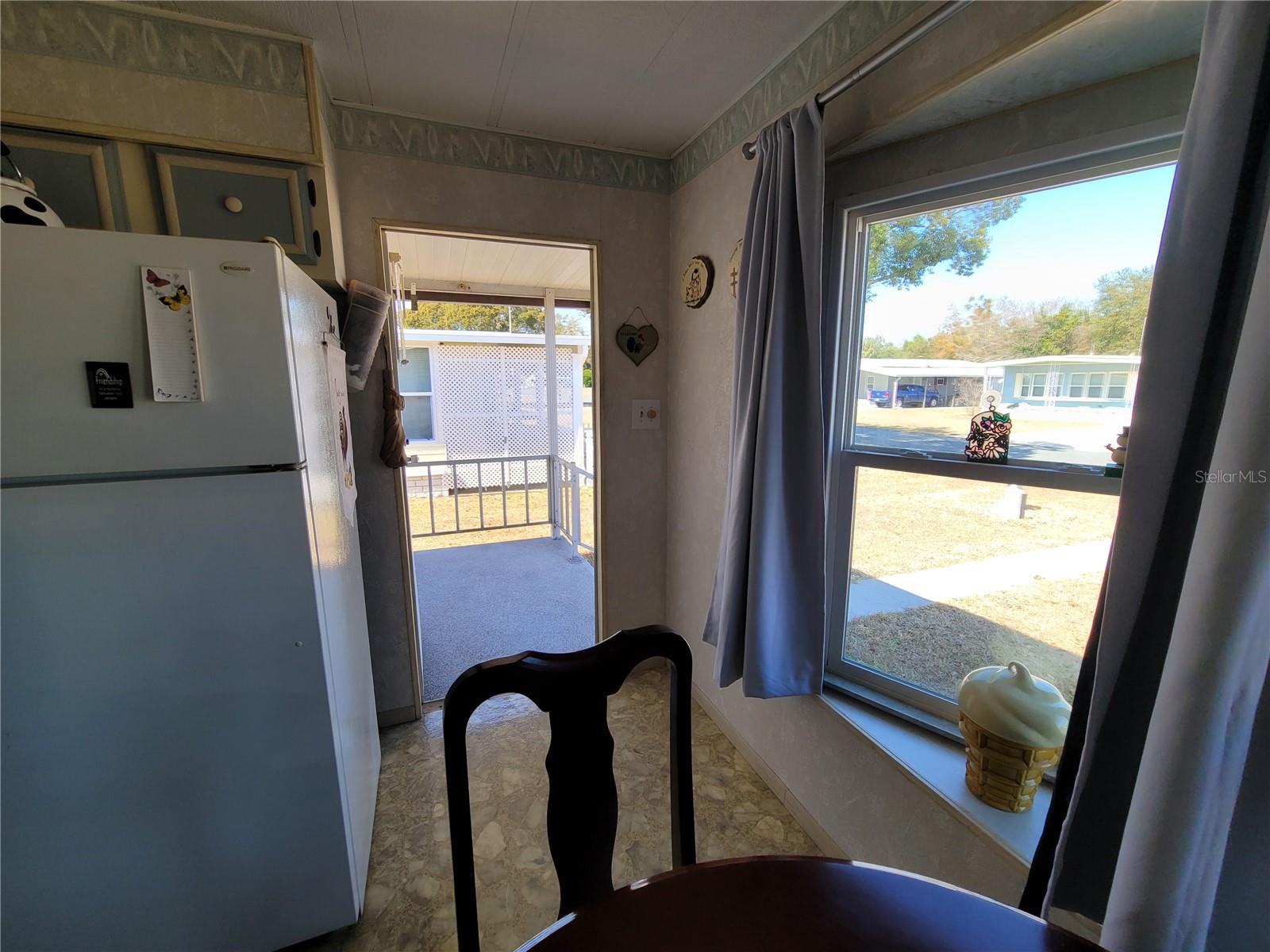 Image 29 of 56 For 39438 Rockford Avenue