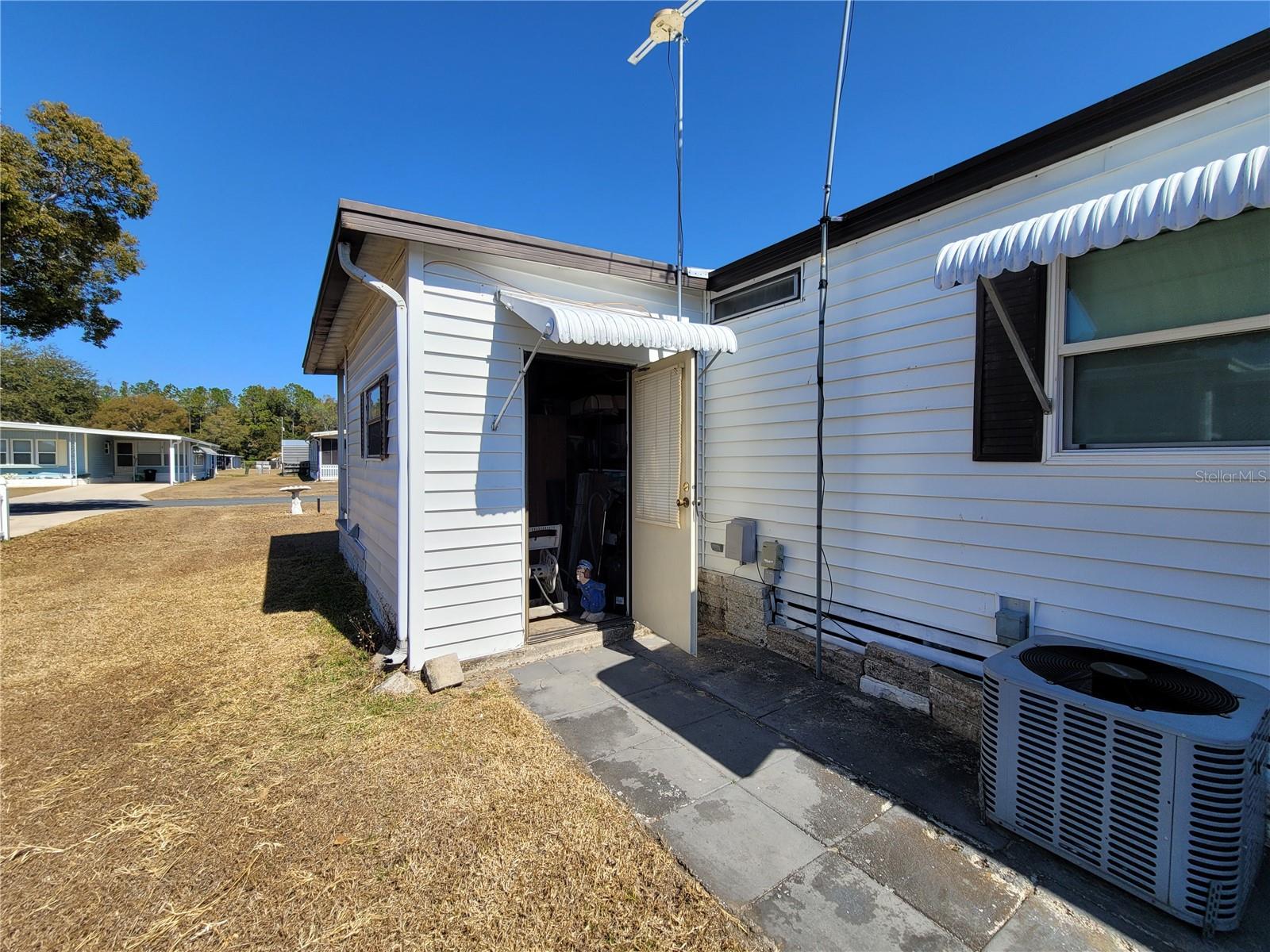 Image 39 of 56 For 39438 Rockford Avenue