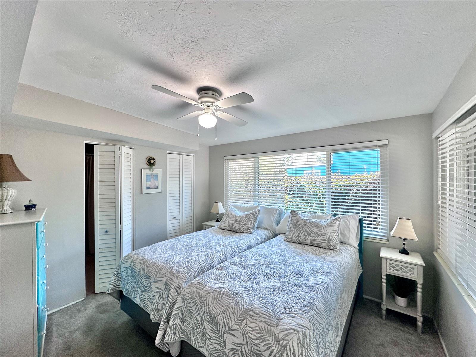 Image 10 of 28 For 5417 Jersey Avenue S