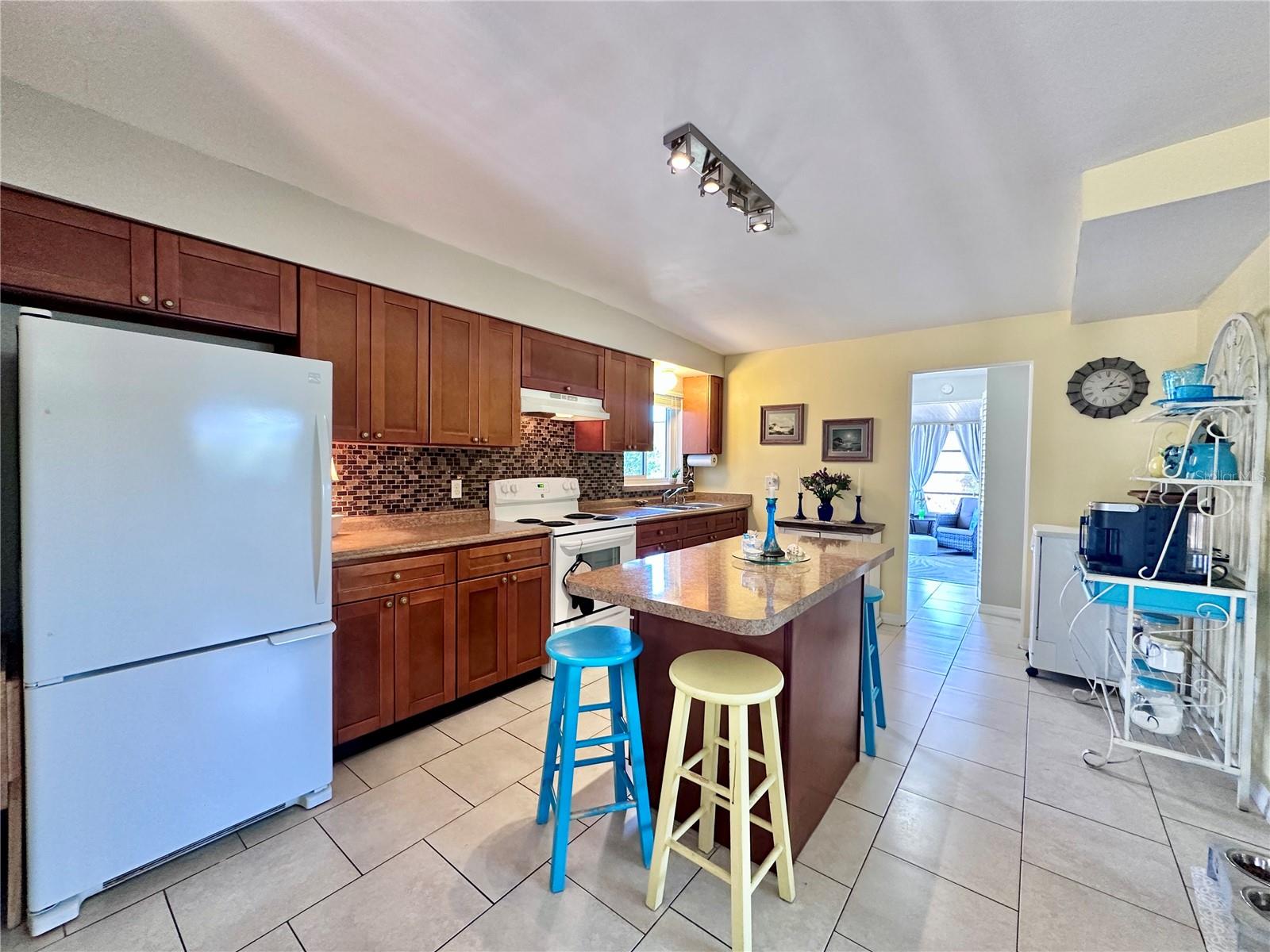 Image 7 of 28 For 5417 Jersey Avenue S