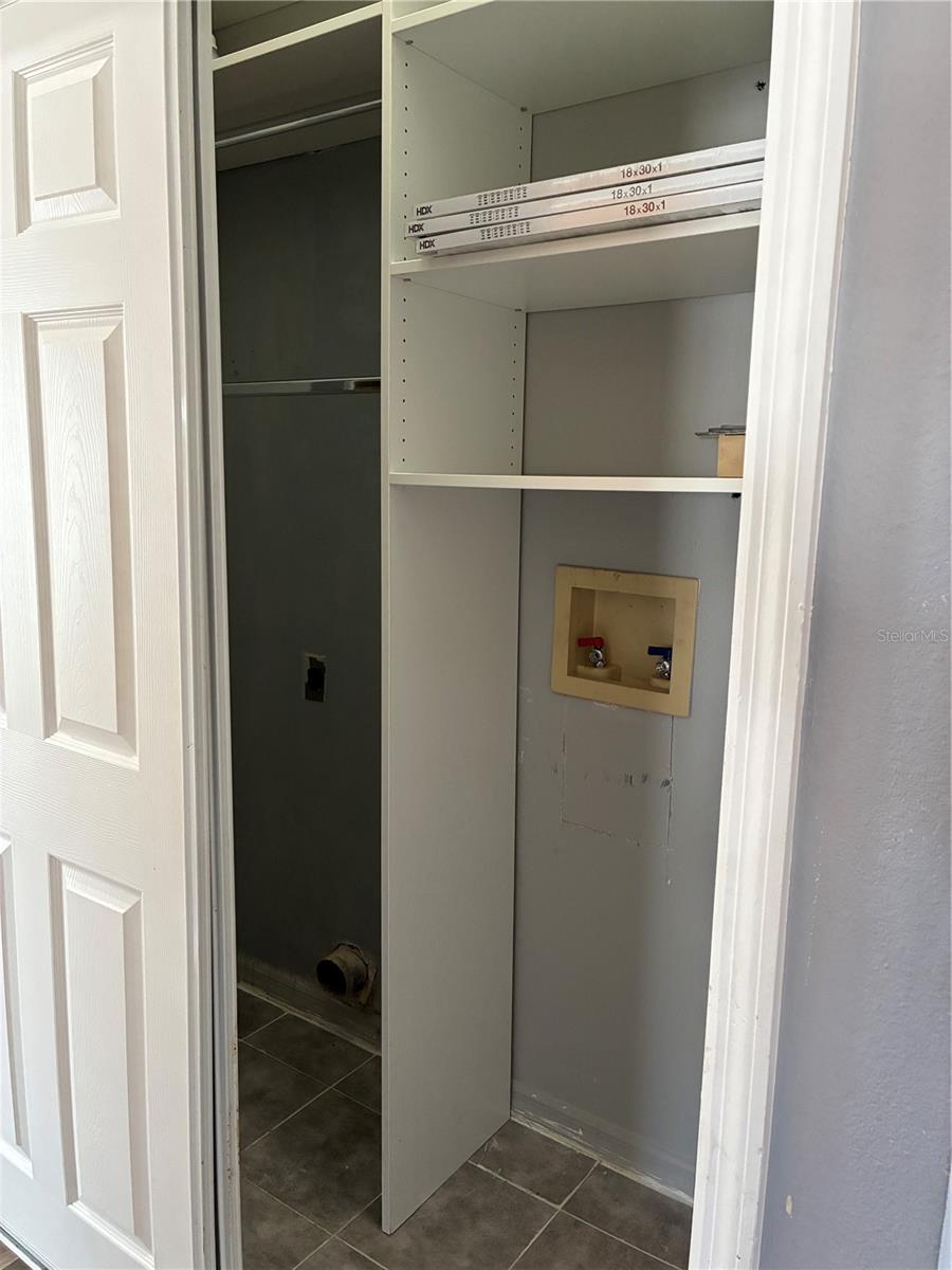 Image 11 of 34 For 5841 Dorham Place