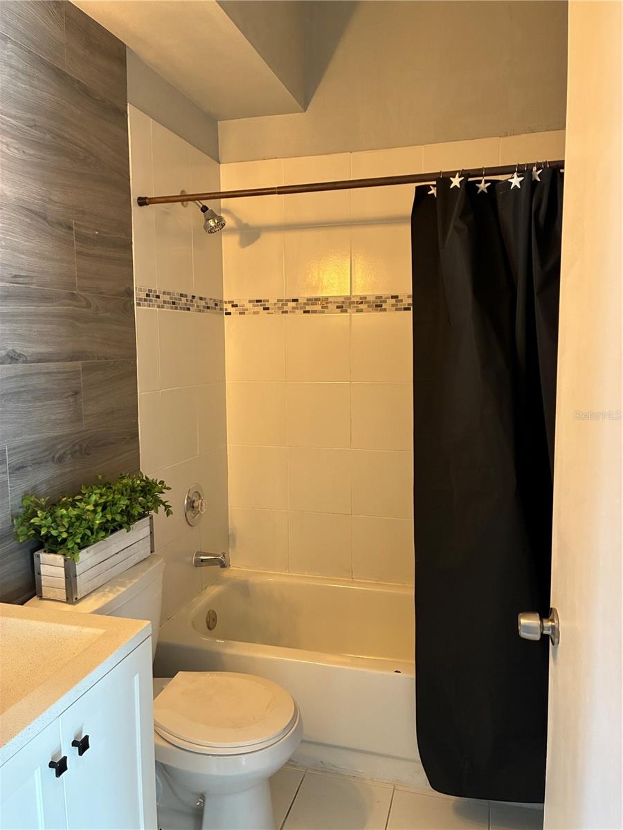 Image 13 of 34 For 5841 Dorham Place