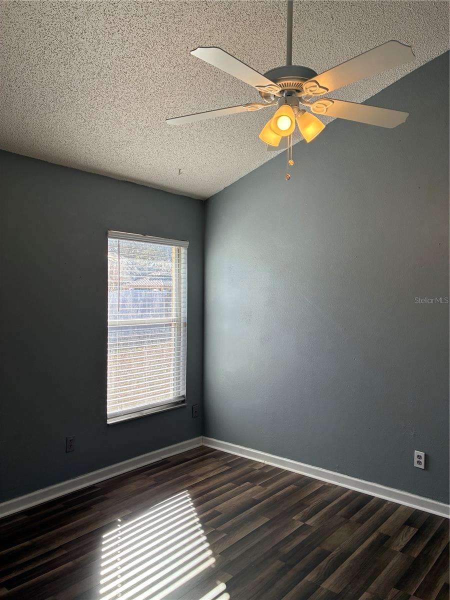 Image 16 of 34 For 5841 Dorham Place