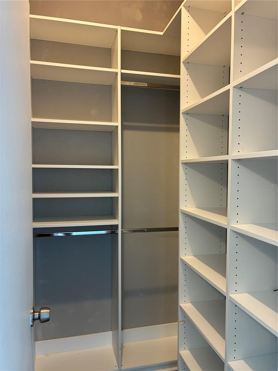 Image 18 of 34 For 5841 Dorham Place