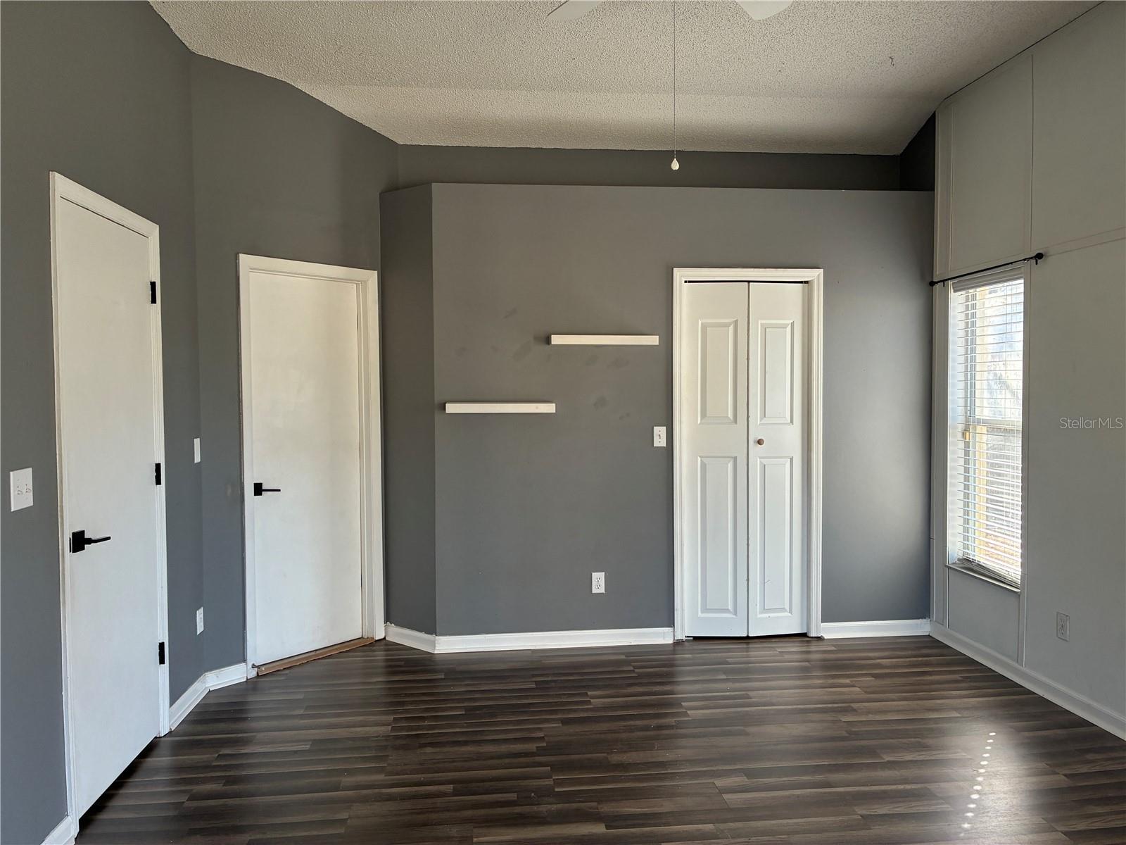 Image 21 of 34 For 5841 Dorham Place