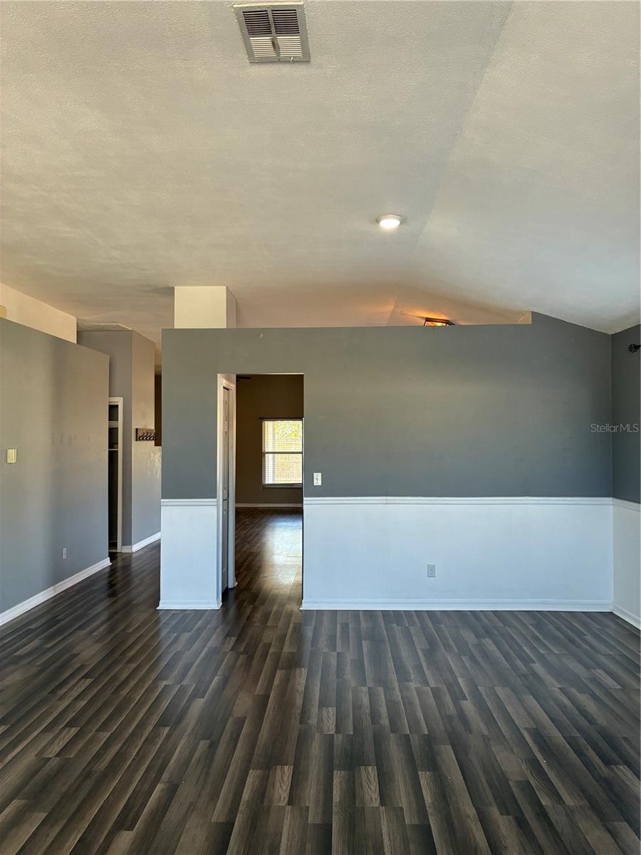 Image 4 of 34 For 5841 Dorham Place